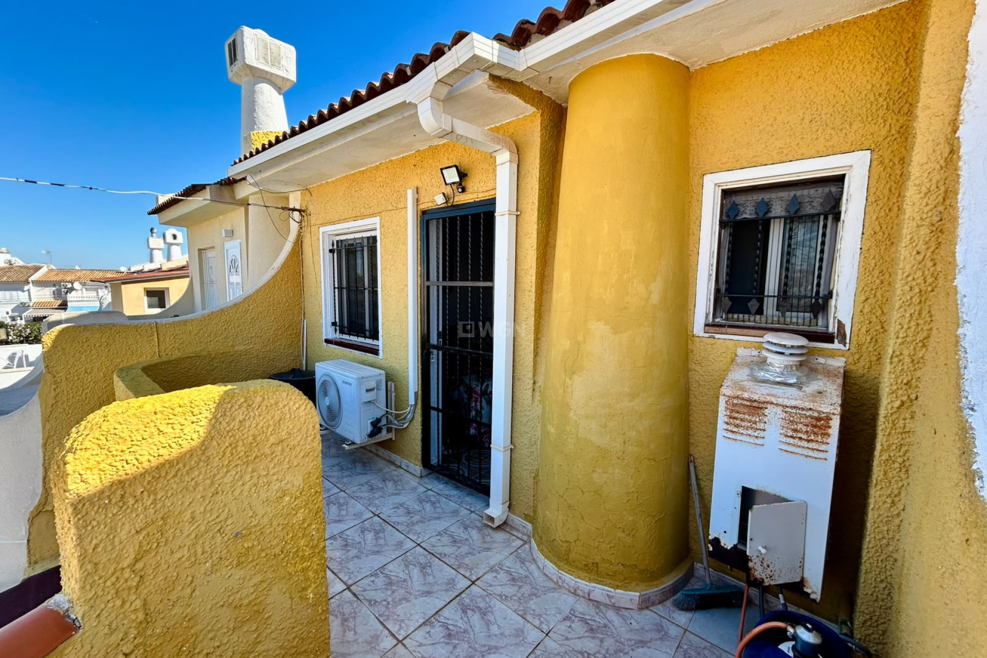 Odsprzedaż - Kamienica - Torrevieja - Costa Blanca