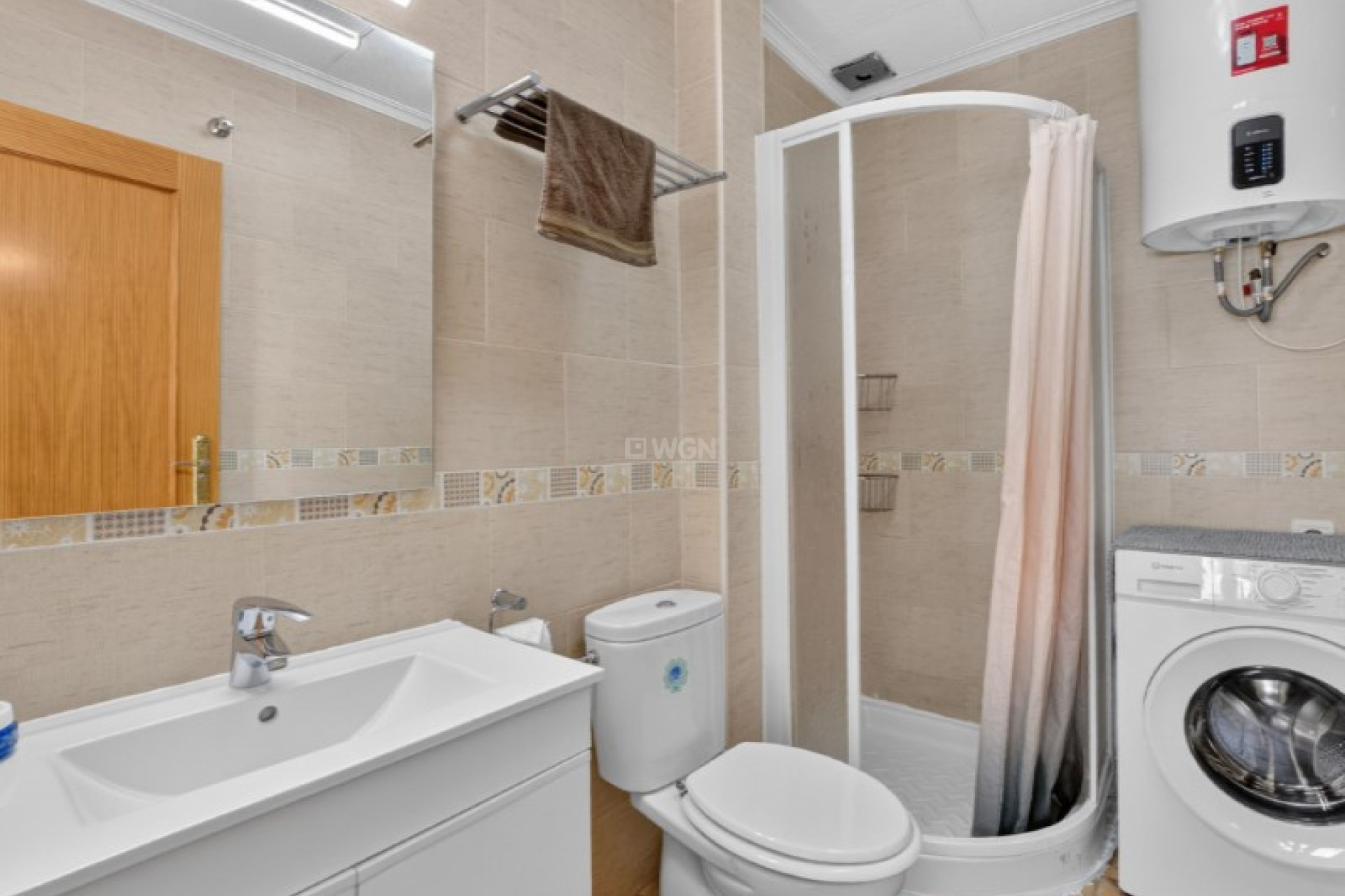 Odsprzedaż - Kamienica - Torrevieja - Costa Blanca