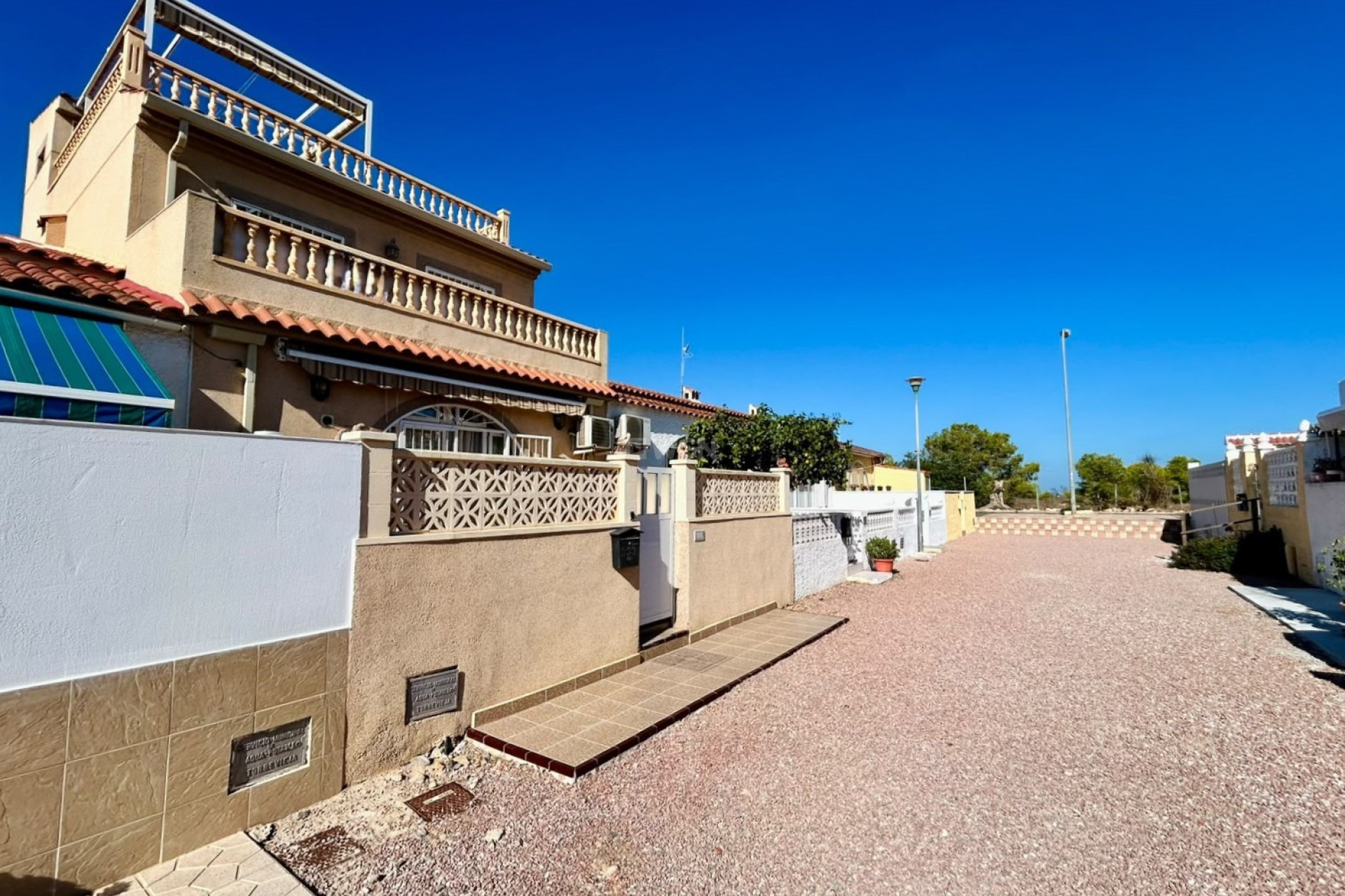 Odsprzedaż - Kamienica - Torrevieja - Costa Blanca
