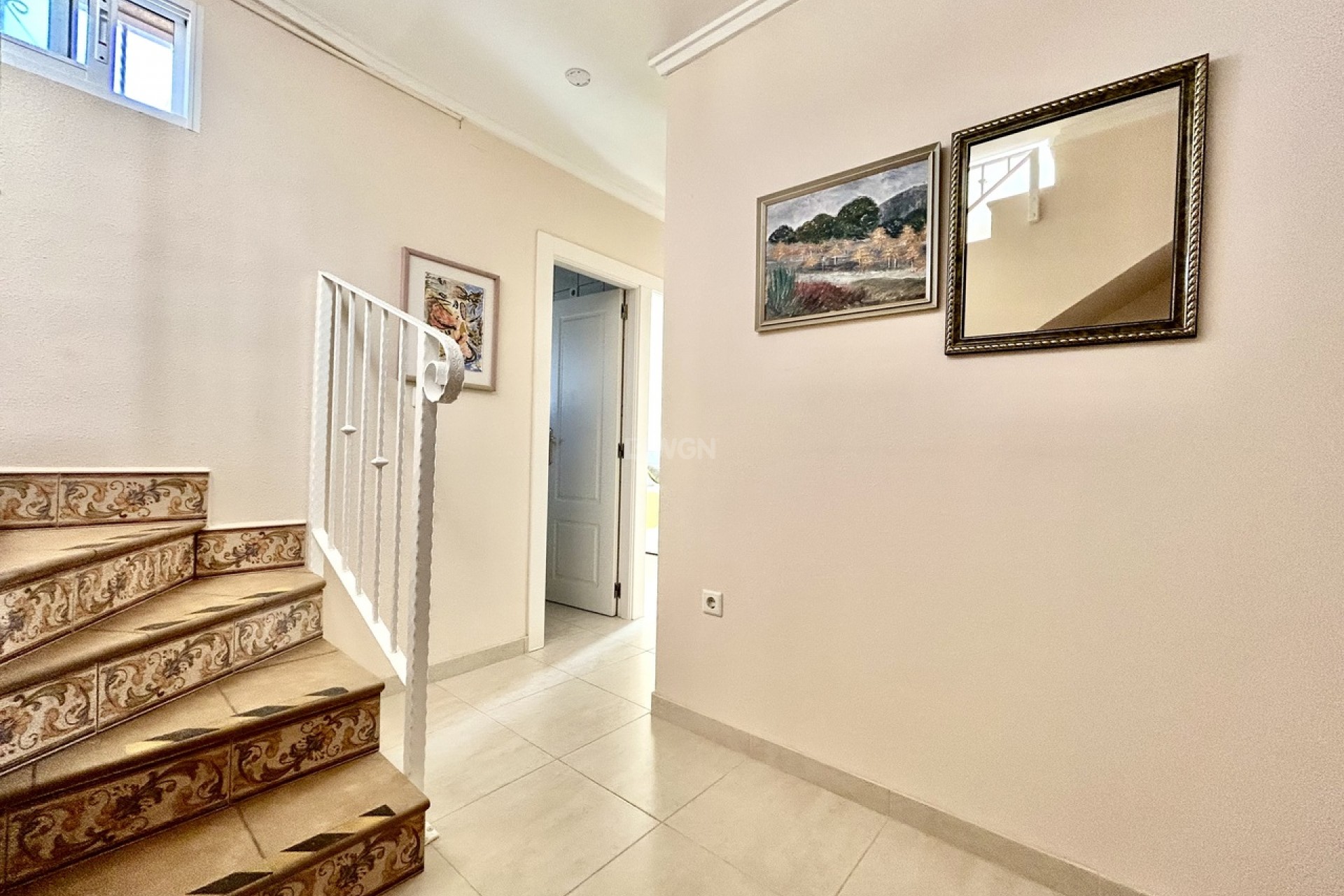 Odsprzedaż - Kamienica - Torrevieja - Costa Blanca