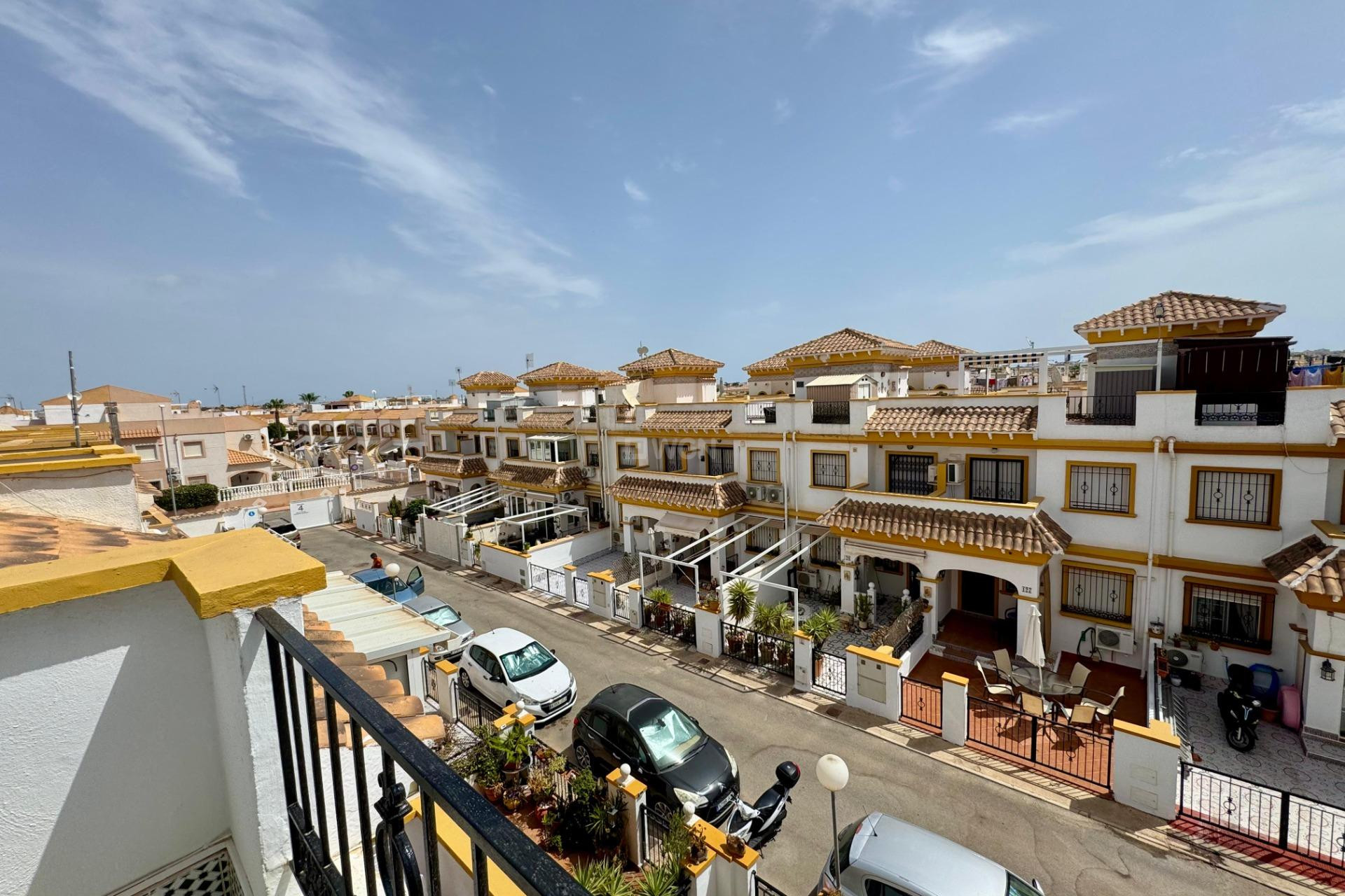 Odsprzedaż - Kamienica - Torrevieja - Costa Blanca