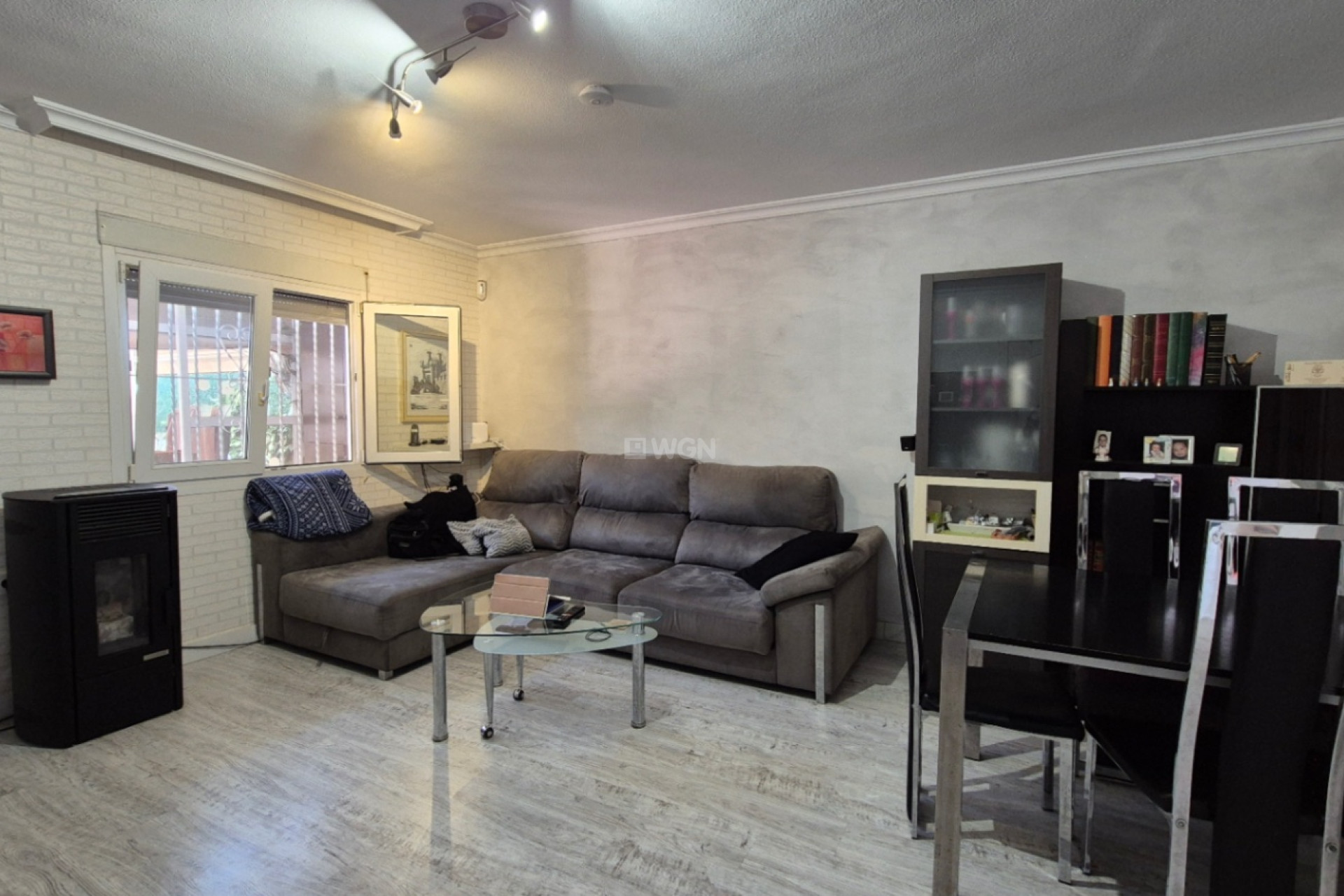 Odsprzedaż - Kamienica - Torrevieja - Costa Blanca