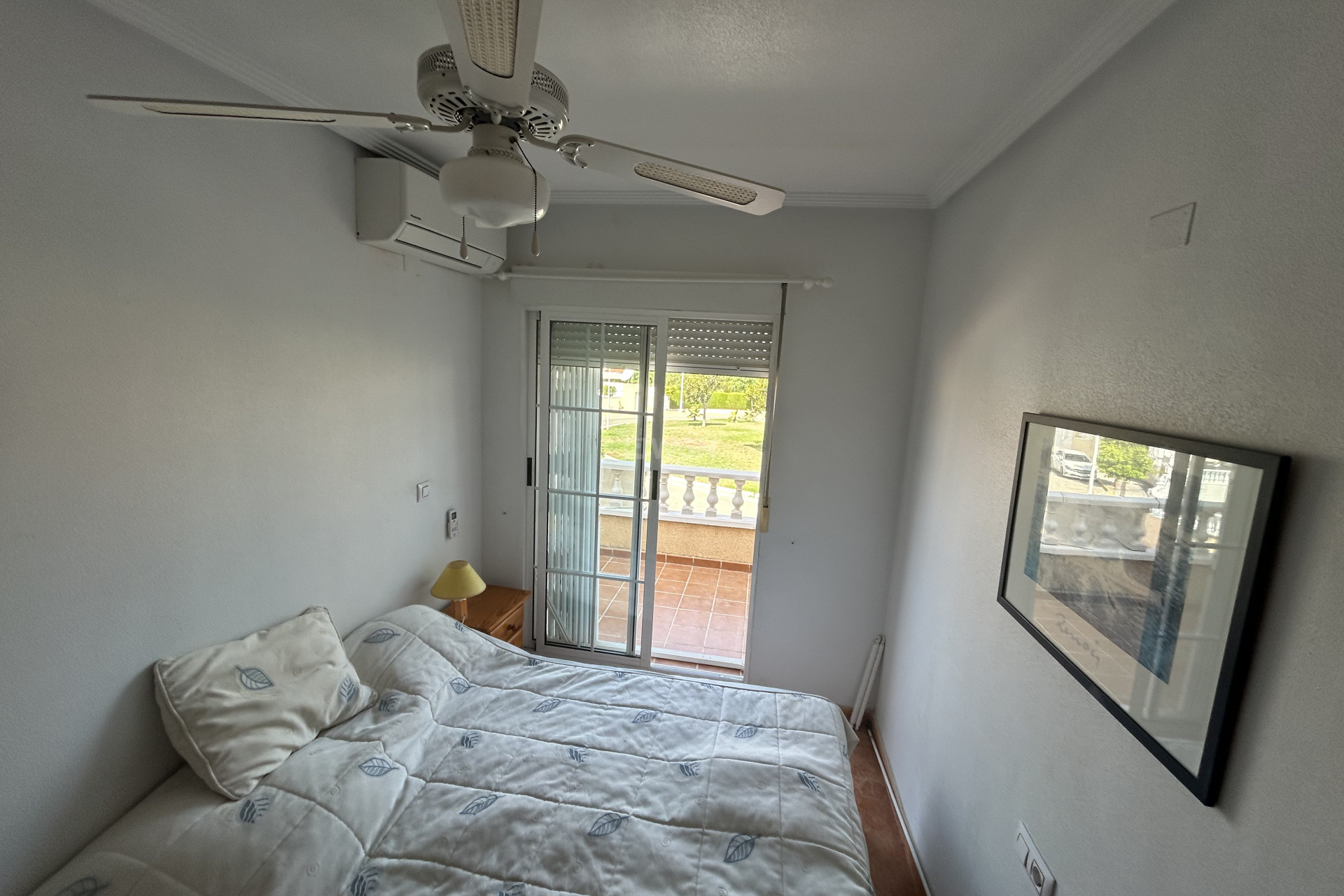 Odsprzedaż - Kamienica - Torrevieja - Costa Blanca