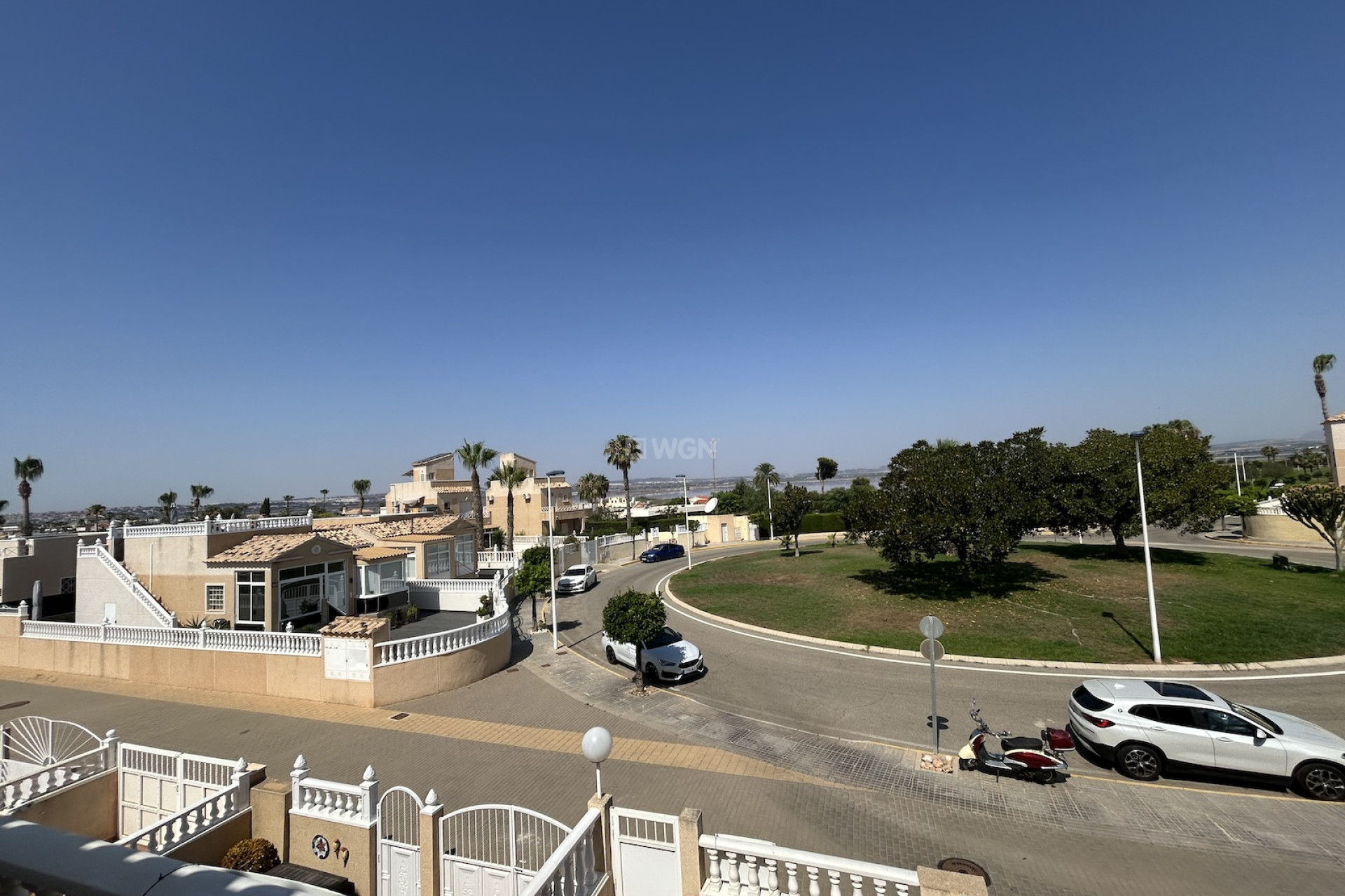 Odsprzedaż - Kamienica - Torrevieja - Costa Blanca