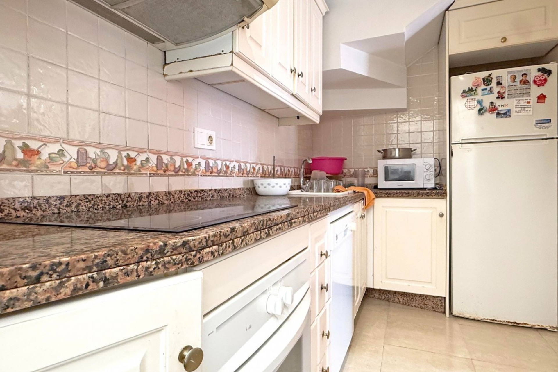 Odsprzedaż - Kamienica - Torrevieja - Costa Blanca