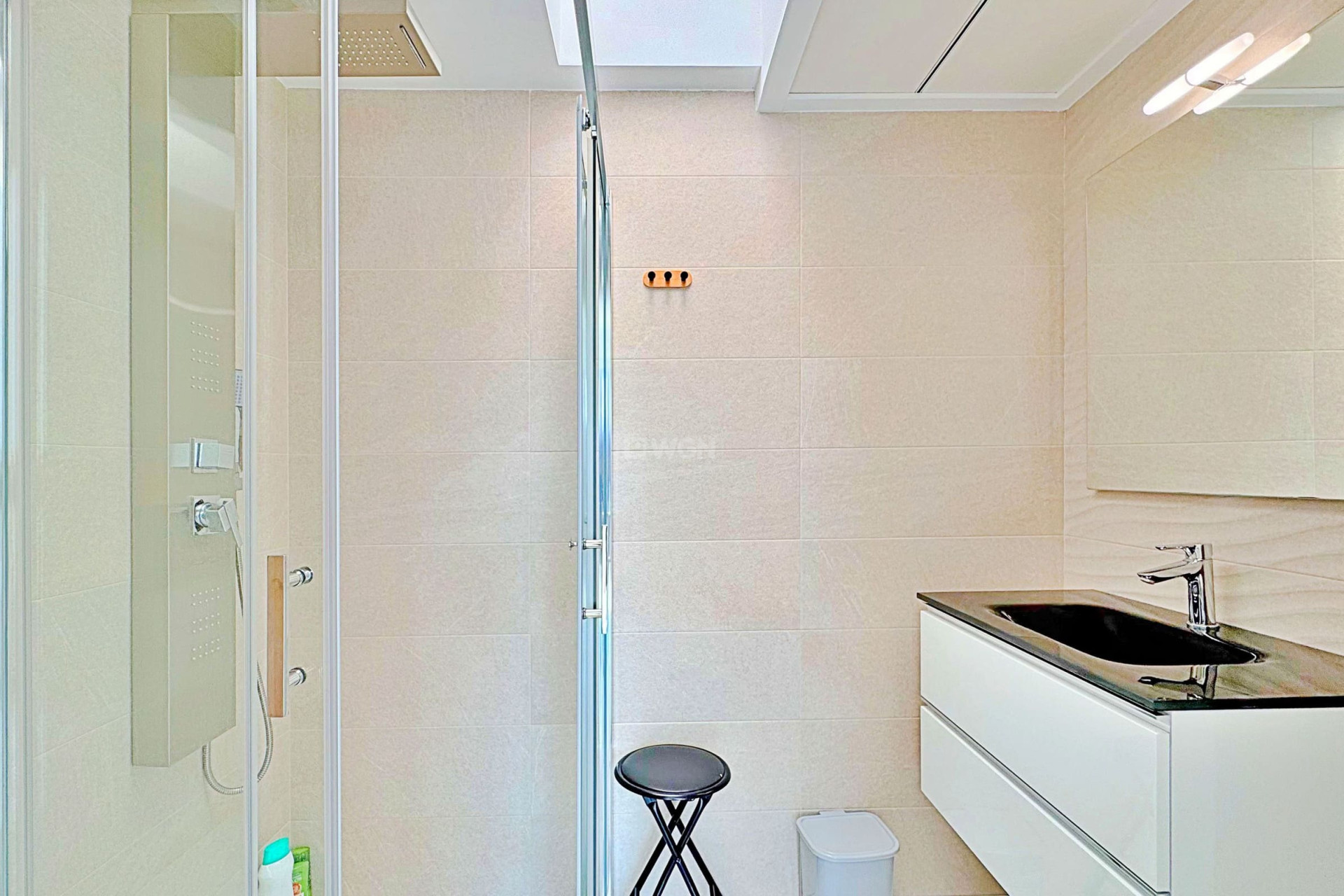 Odsprzedaż - Kamienica - Torrevieja - Costa Blanca