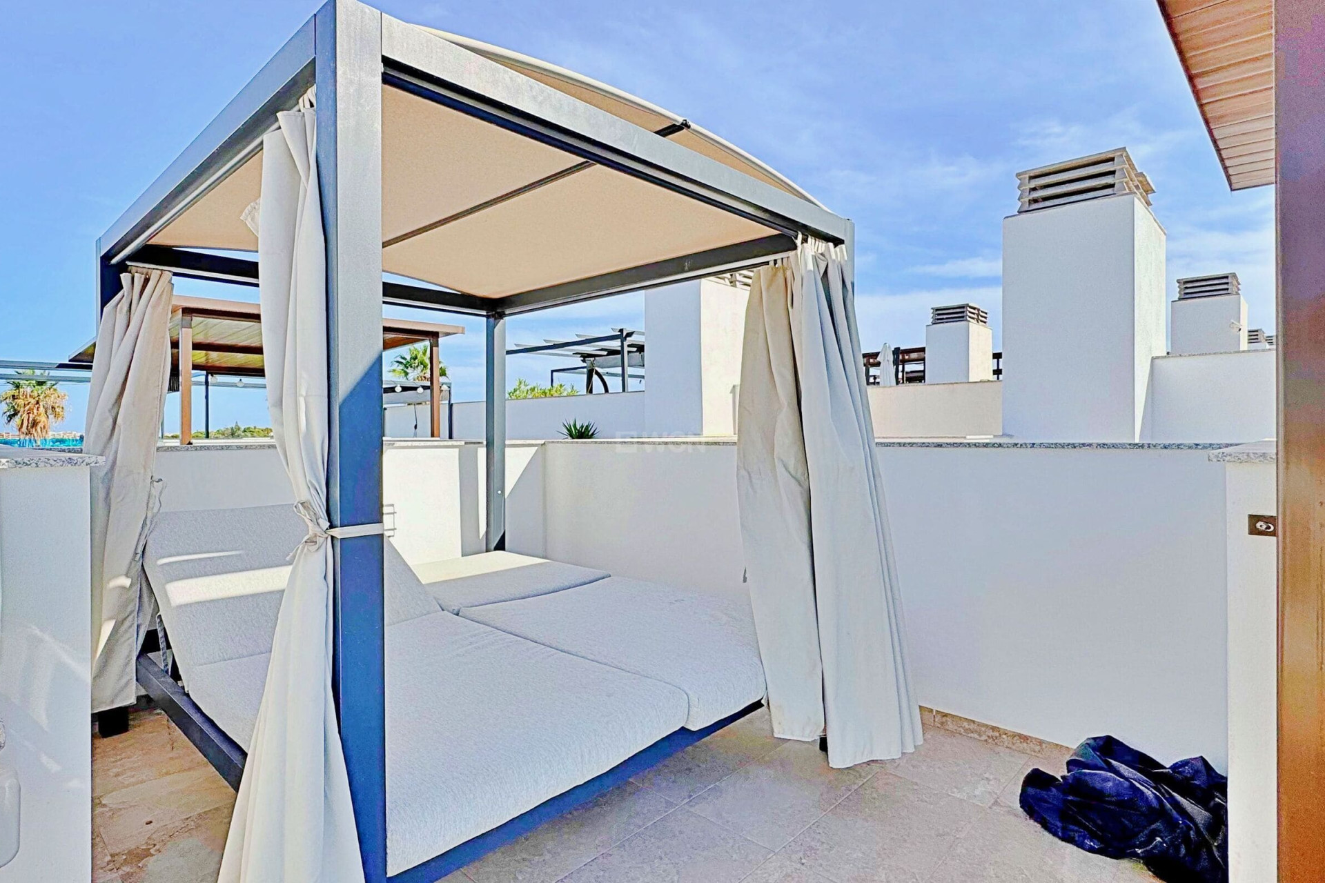 Odsprzedaż - Kamienica - Torrevieja - Costa Blanca