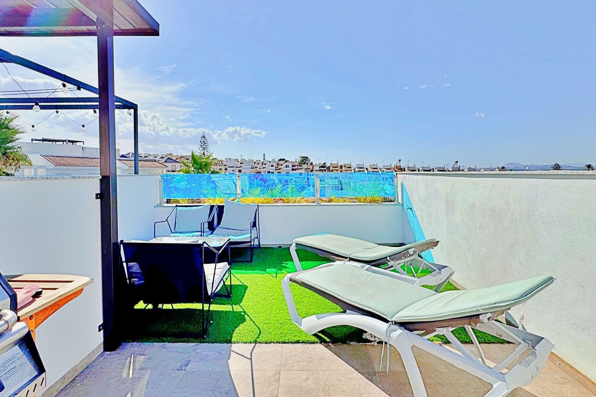 Odsprzedaż - Kamienica - Torrevieja - Costa Blanca