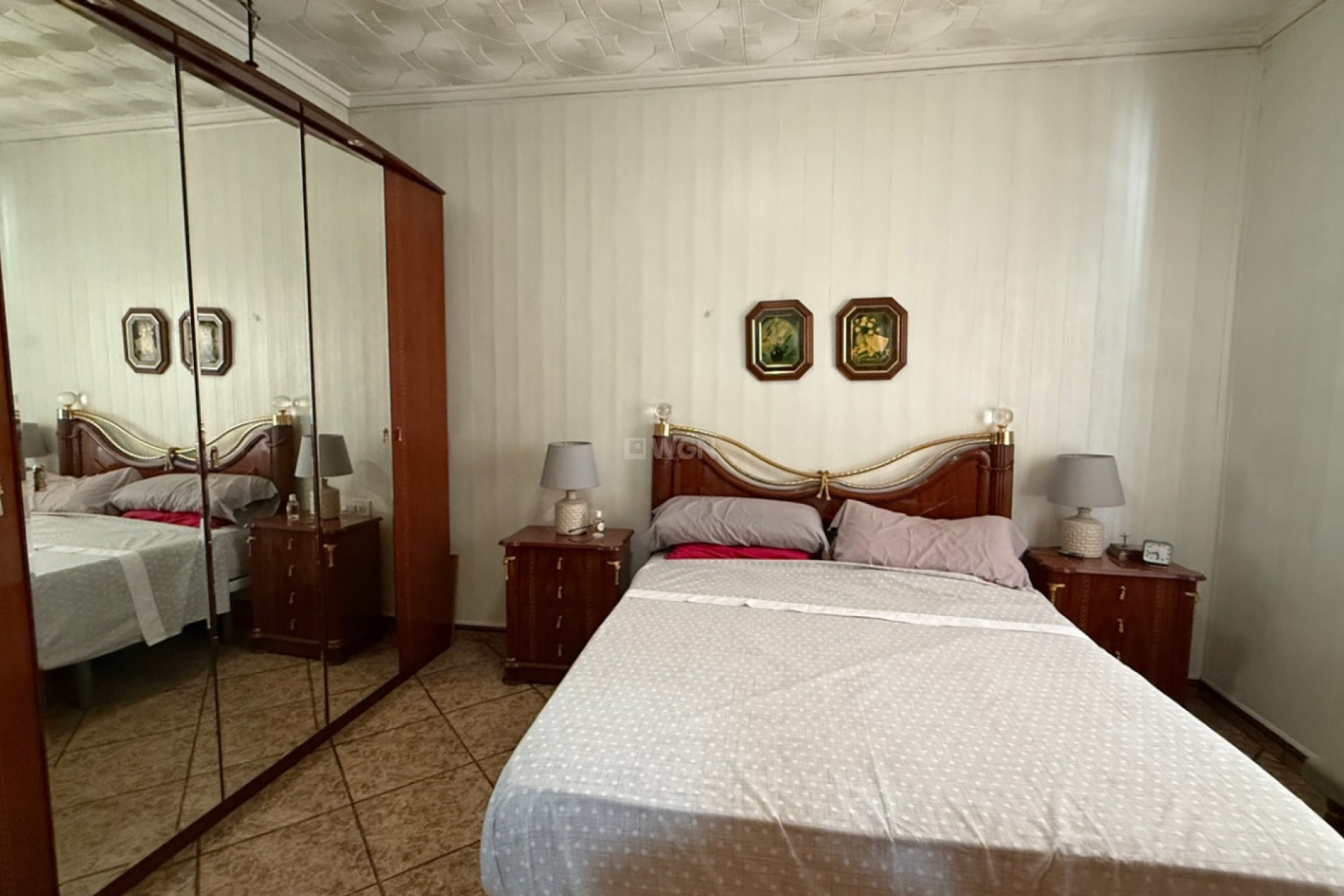 Odsprzedaż - Kamienica - Torrevieja - Costa Blanca