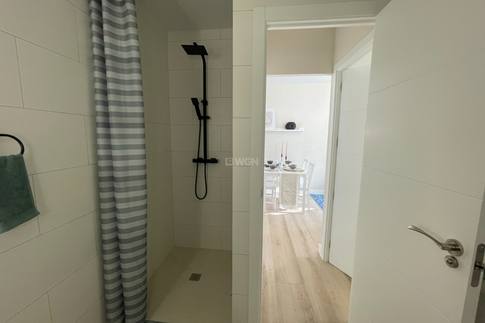 Odsprzedaż - Kamienica - Torrevieja - Costa Blanca