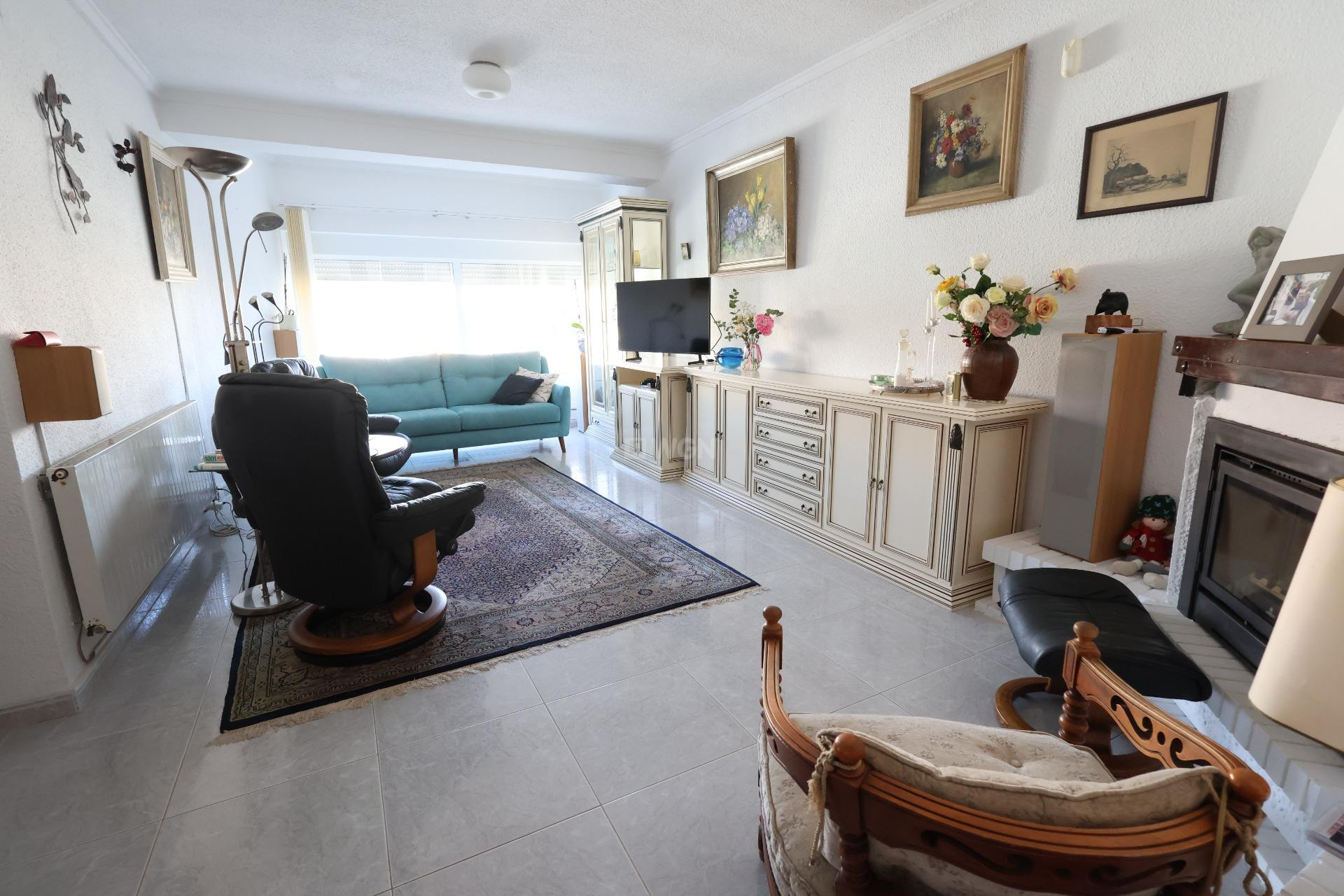 Odsprzedaż - Kamienica - Torrevieja - Costa Blanca