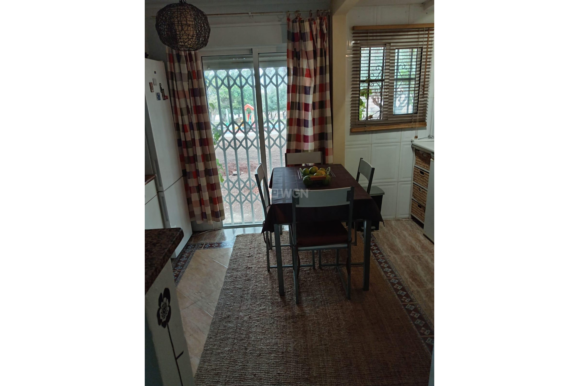 Odsprzedaż - Kamienica - Torrevieja - Costa Blanca