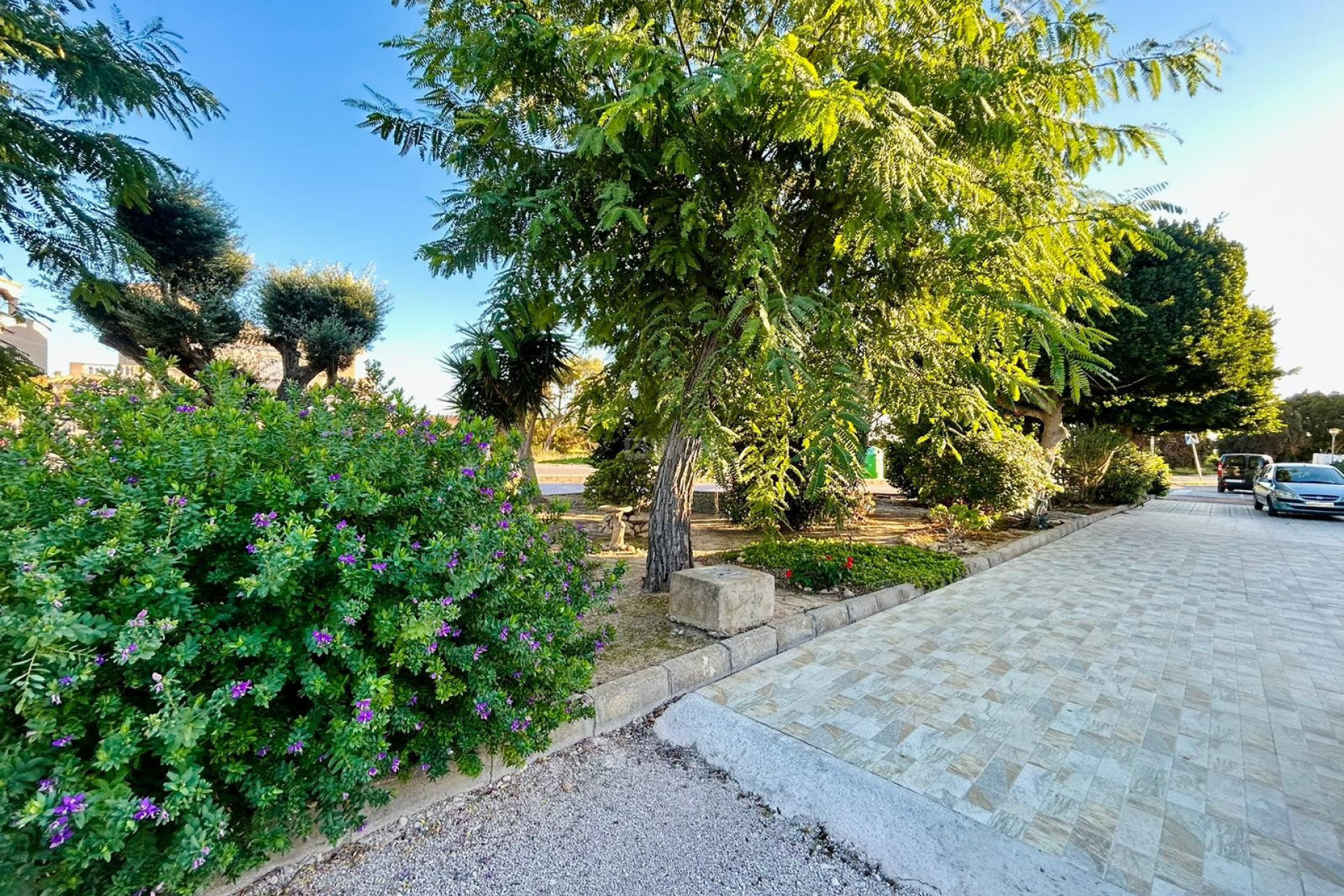 Odsprzedaż - Kamienica - Torrevieja - Costa Blanca