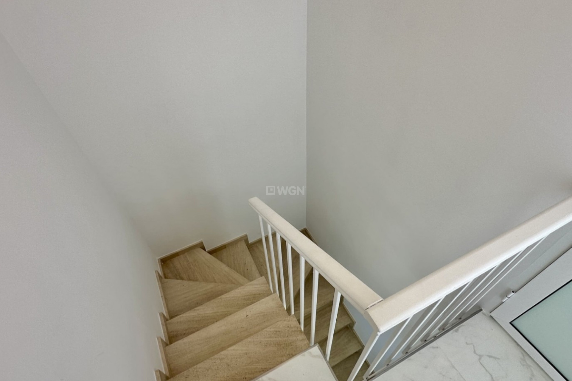 Odsprzedaż - Kamienica - Torrevieja - Costa Blanca