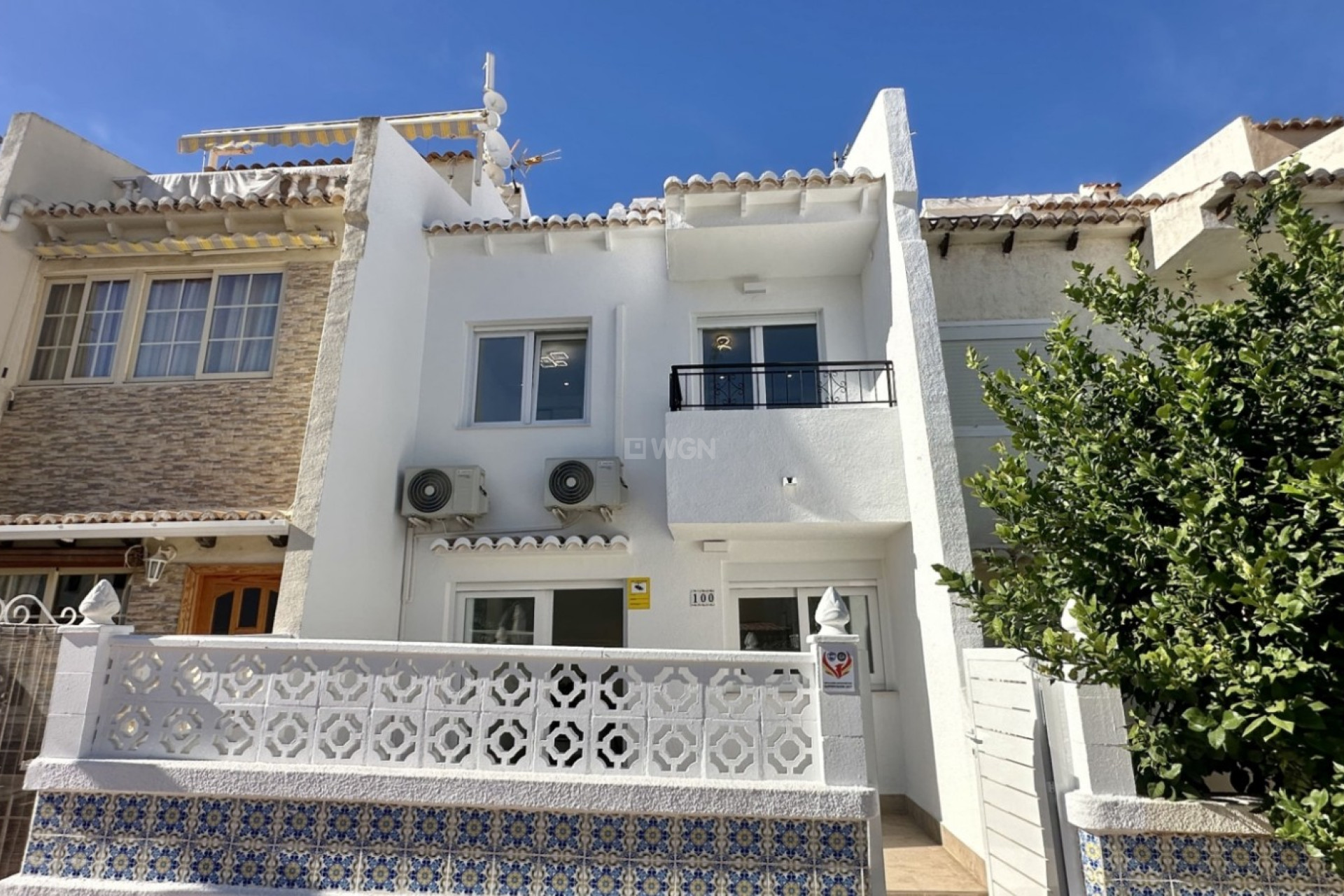 Odsprzedaż - Kamienica - Torrevieja - Costa Blanca
