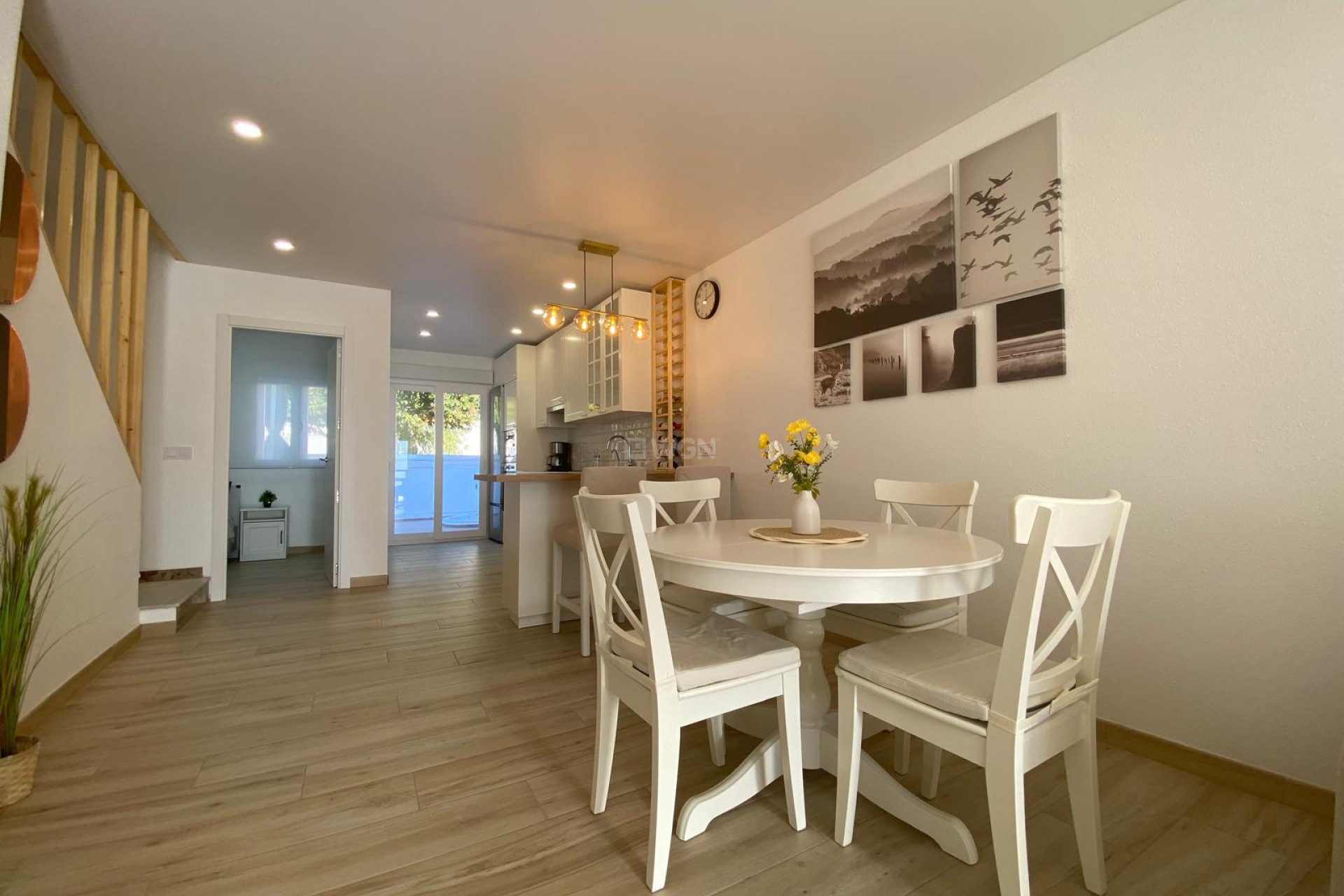 Odsprzedaż - Kamienica - Torrevieja - Costa Blanca