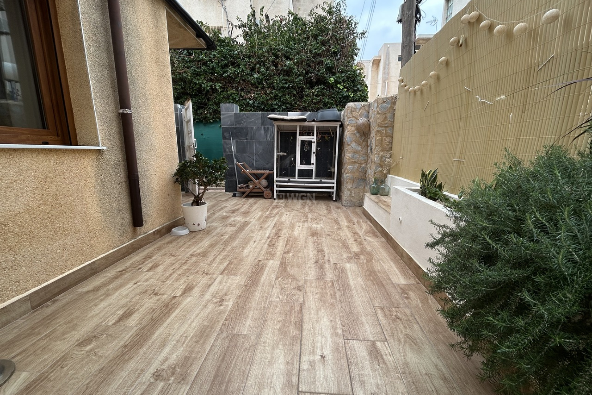 Odsprzedaż - Kamienica - Torrevieja - Costa Blanca