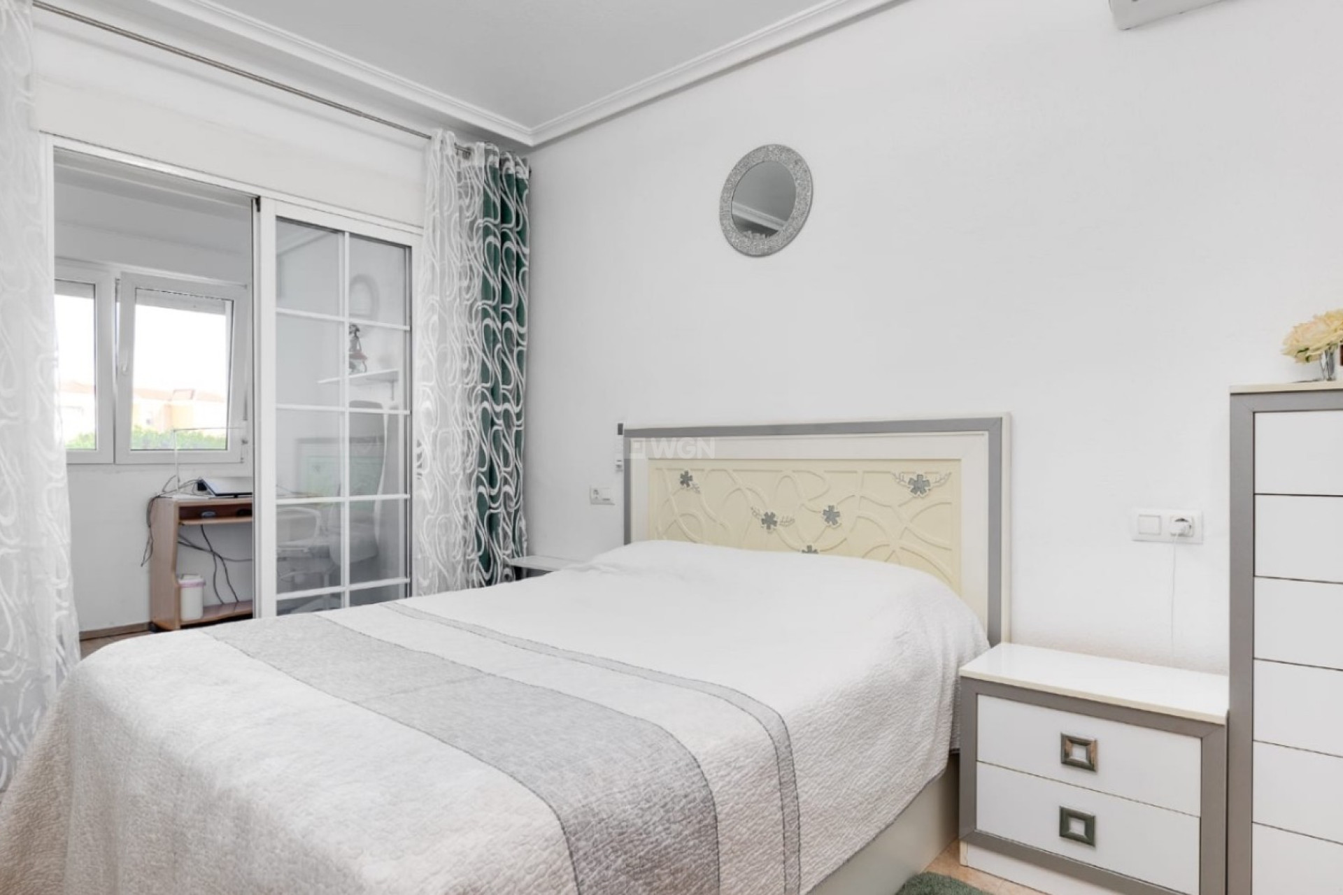 Odsprzedaż - Kamienica - Torrevieja - Costa Blanca