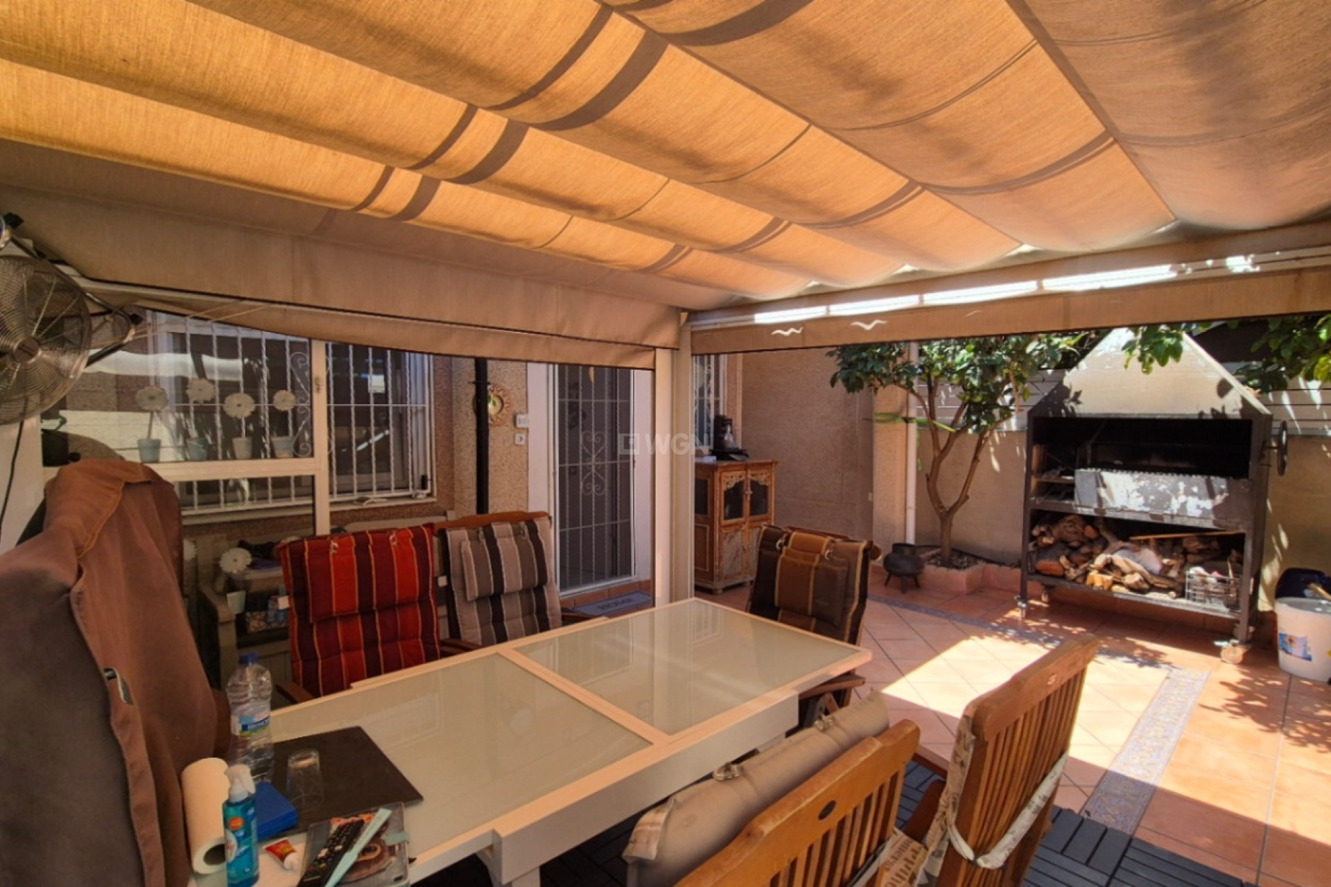 Odsprzedaż - Kamienica - Torrevieja - Costa Blanca