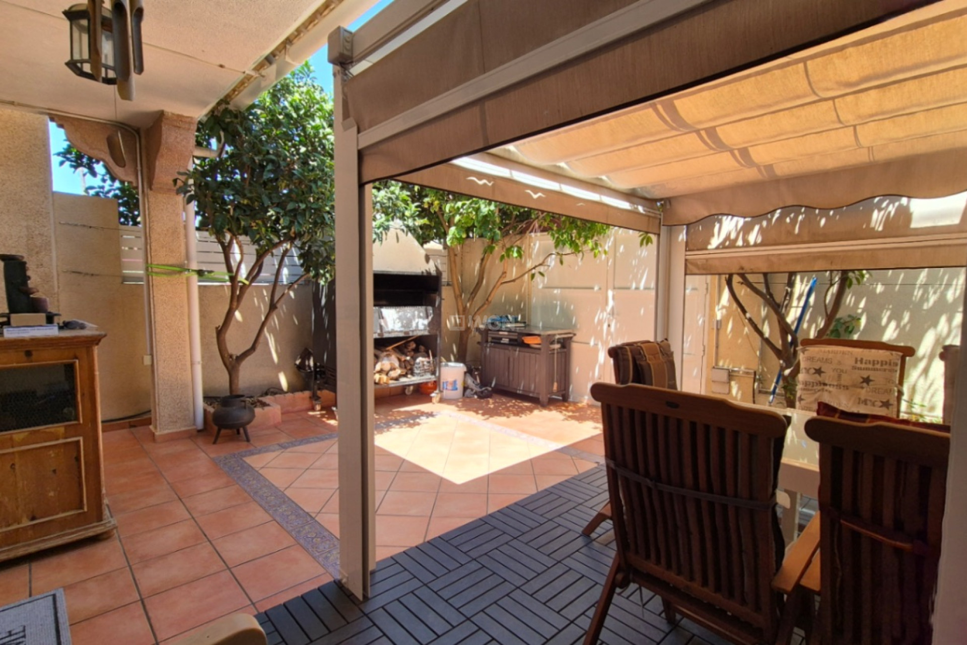 Odsprzedaż - Kamienica - Torrevieja - Costa Blanca