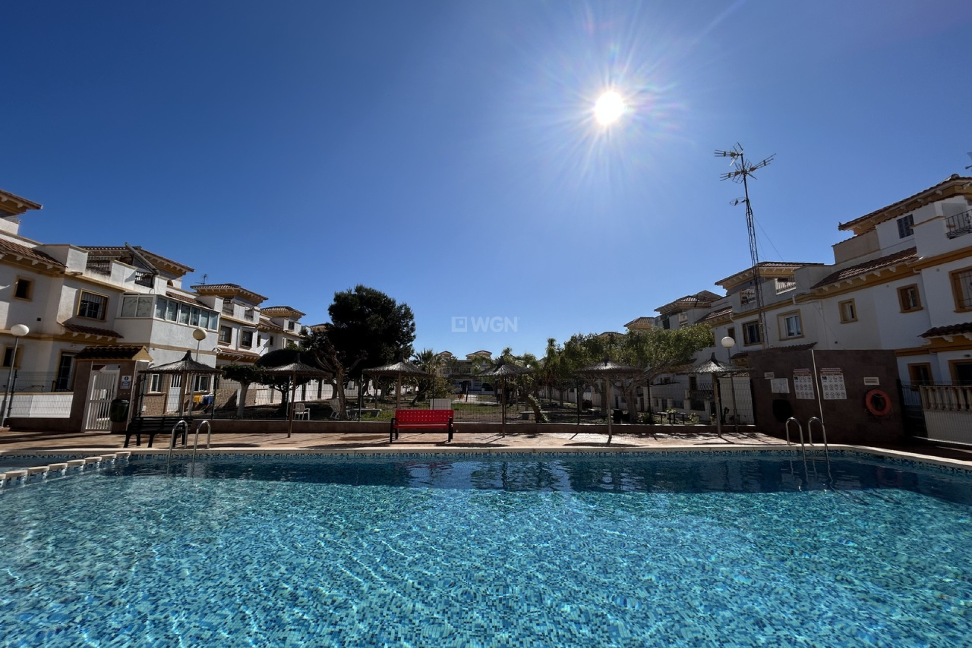 Odsprzedaż - Kamienica - Torrevieja - Costa Blanca