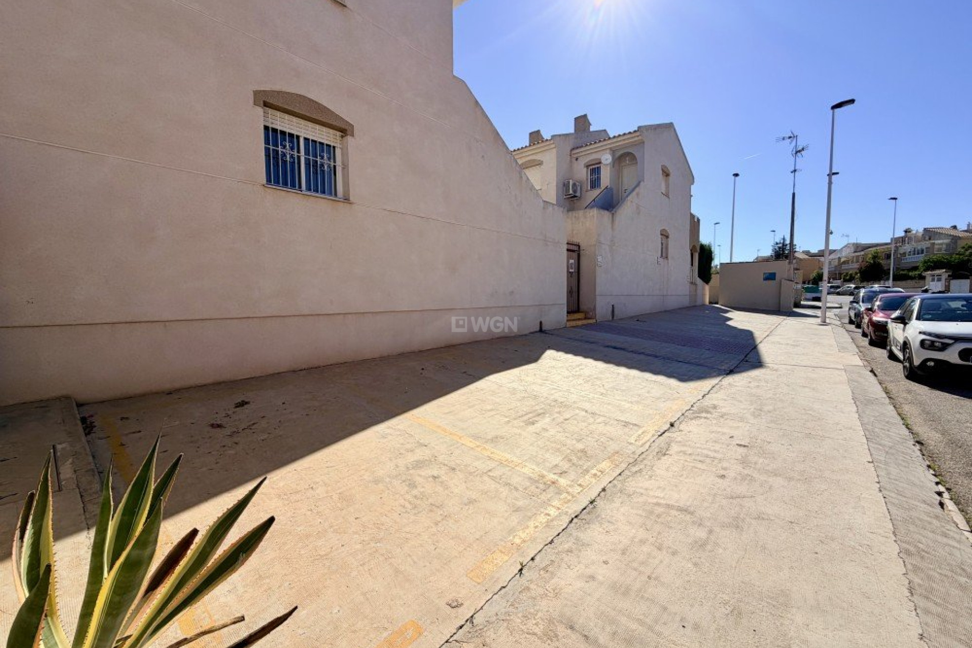 Odsprzedaż - Kamienica - Torrevieja - Costa Blanca