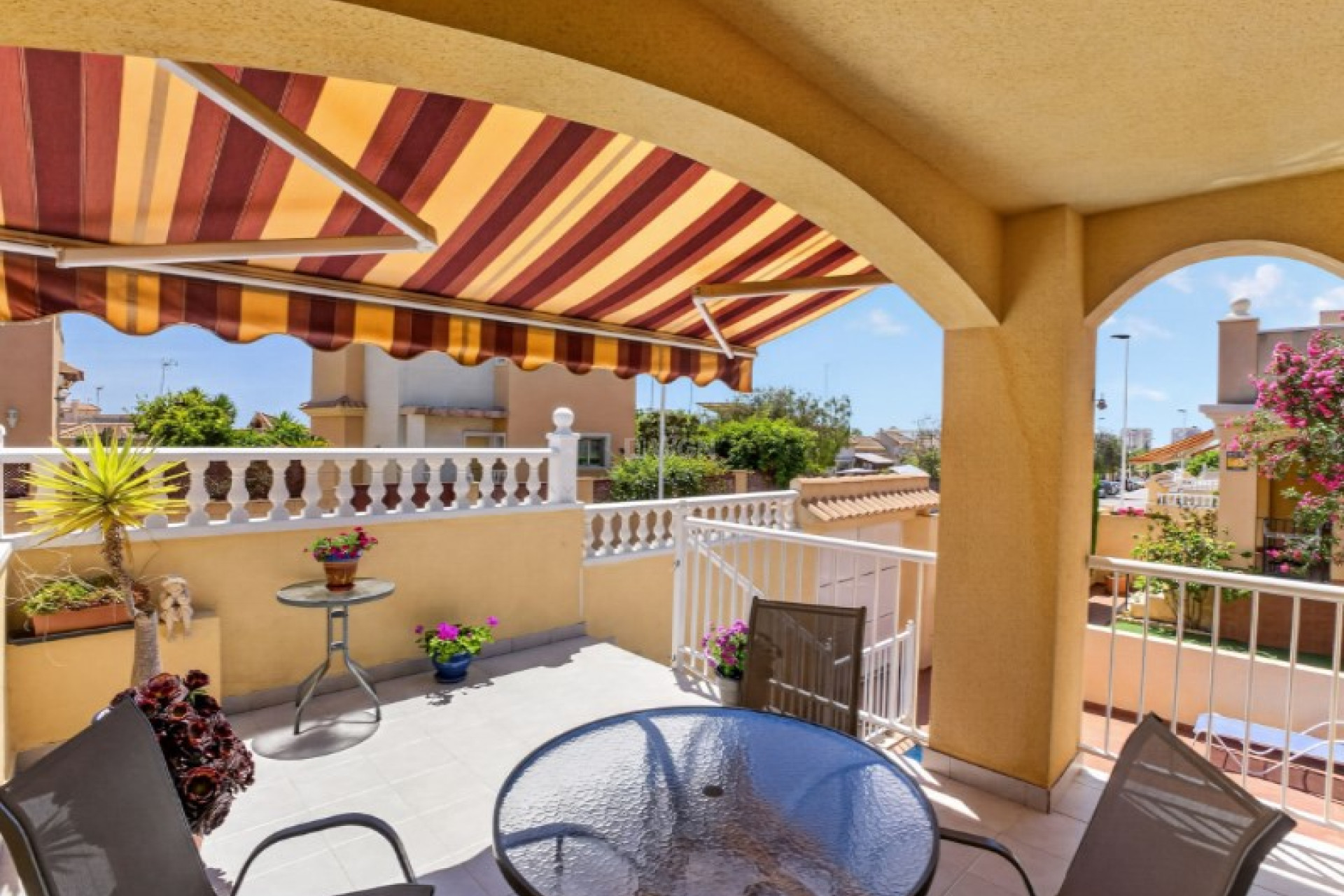 Odsprzedaż - Kamienica - Torrevieja - Costa Blanca