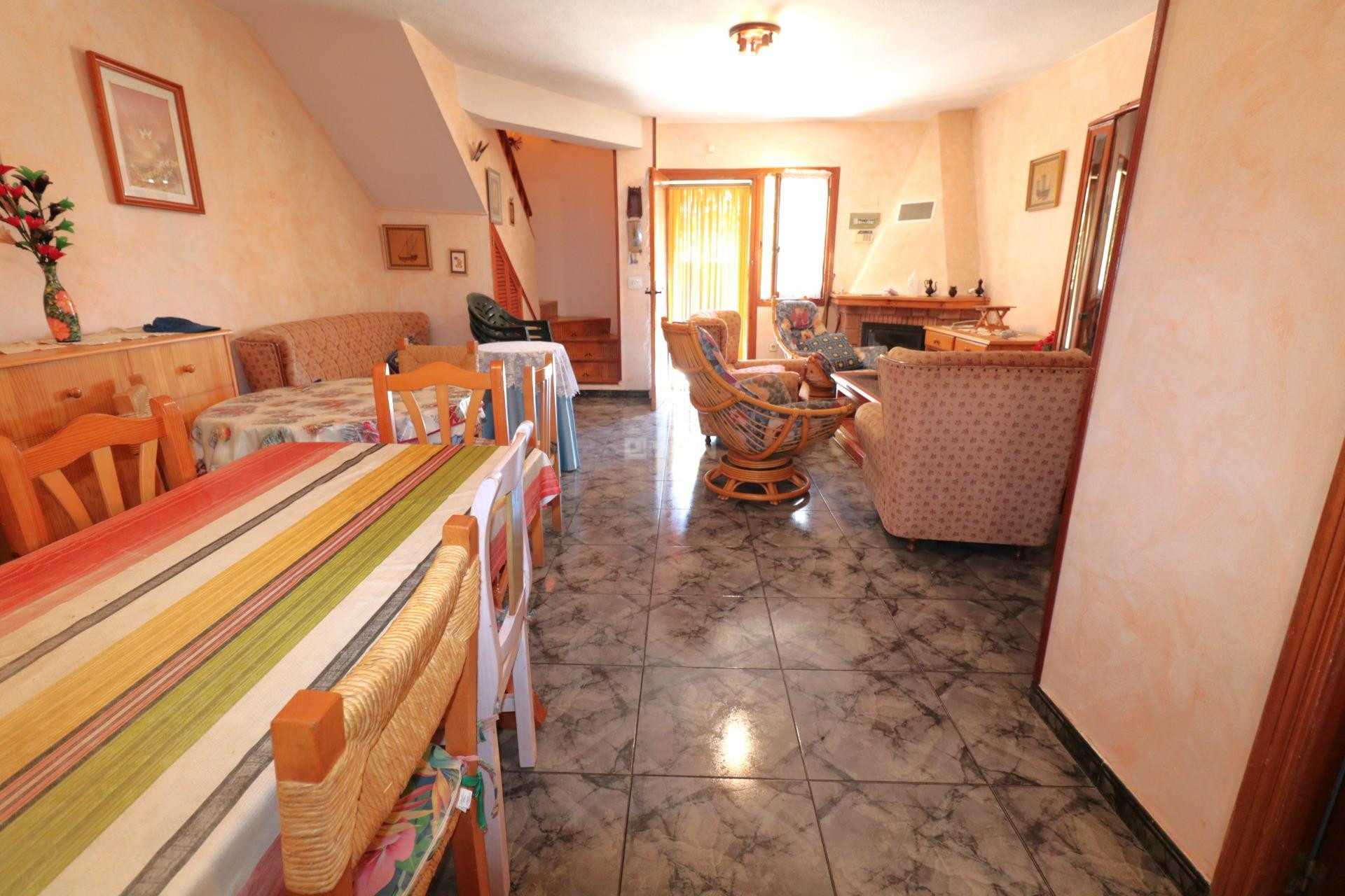 Odsprzedaż - Kamienica - Torrevieja - El Acequión - Los Náufragos