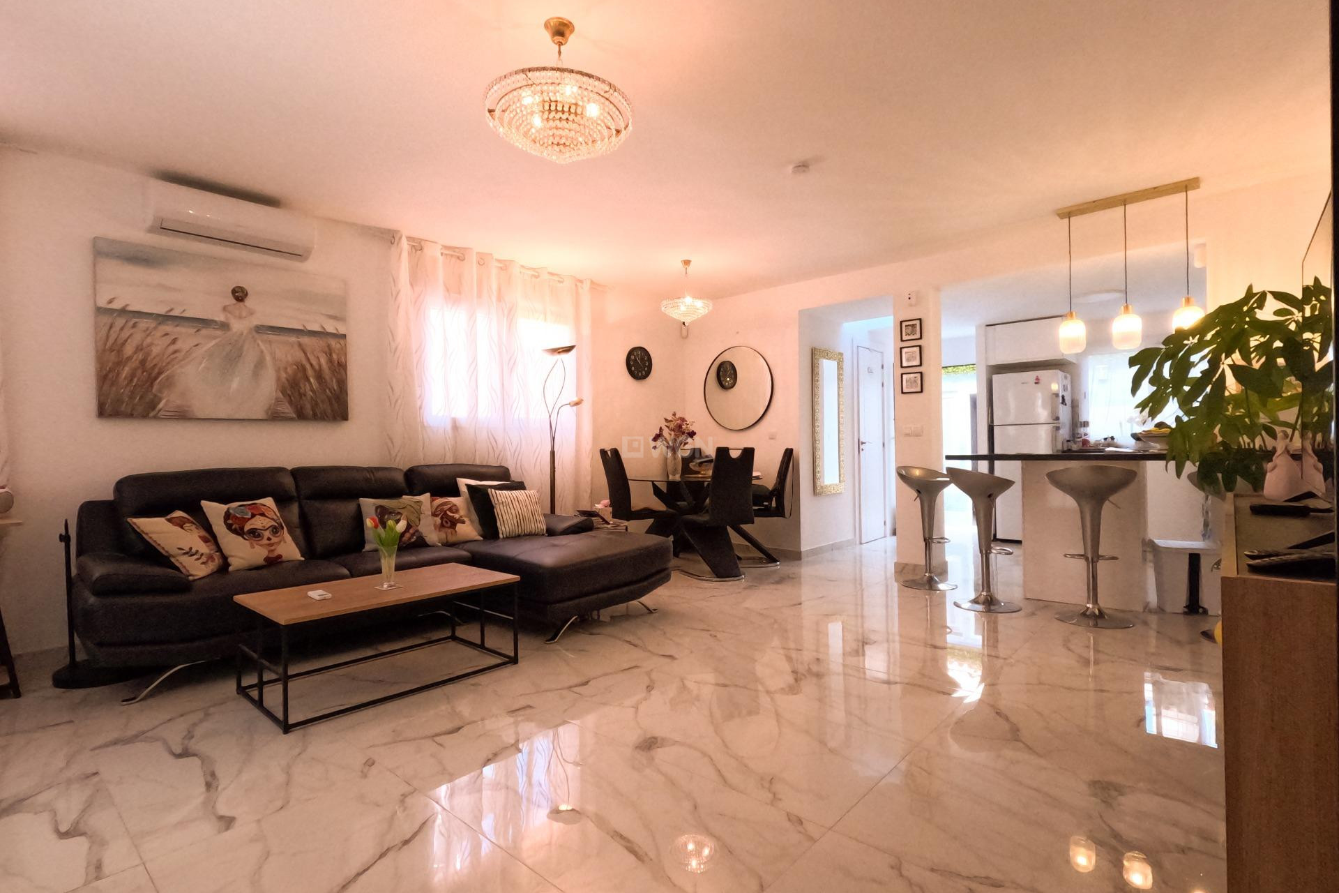 Odsprzedaż - Kamienica - Torrevieja - El Acequión - Los Náufragos