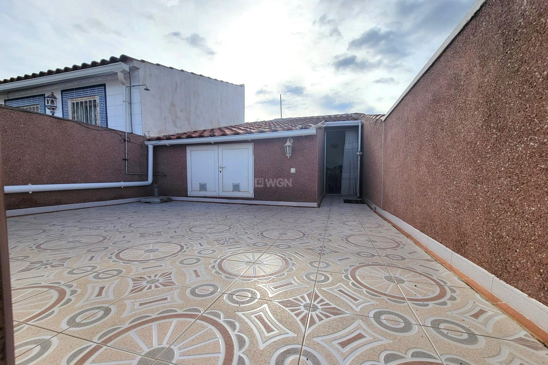 Odsprzedaż - Kamienica - Torrevieja - El Chaparral