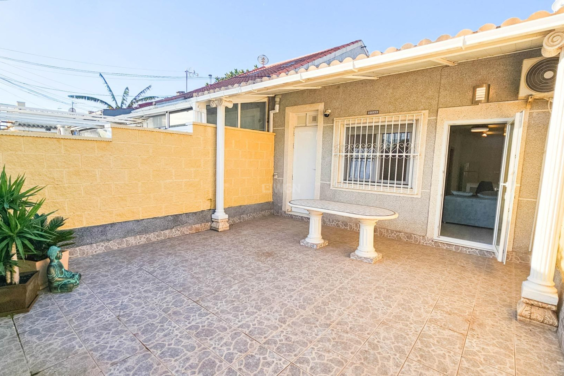 Odsprzedaż - Kamienica - Torrevieja - El Limonar