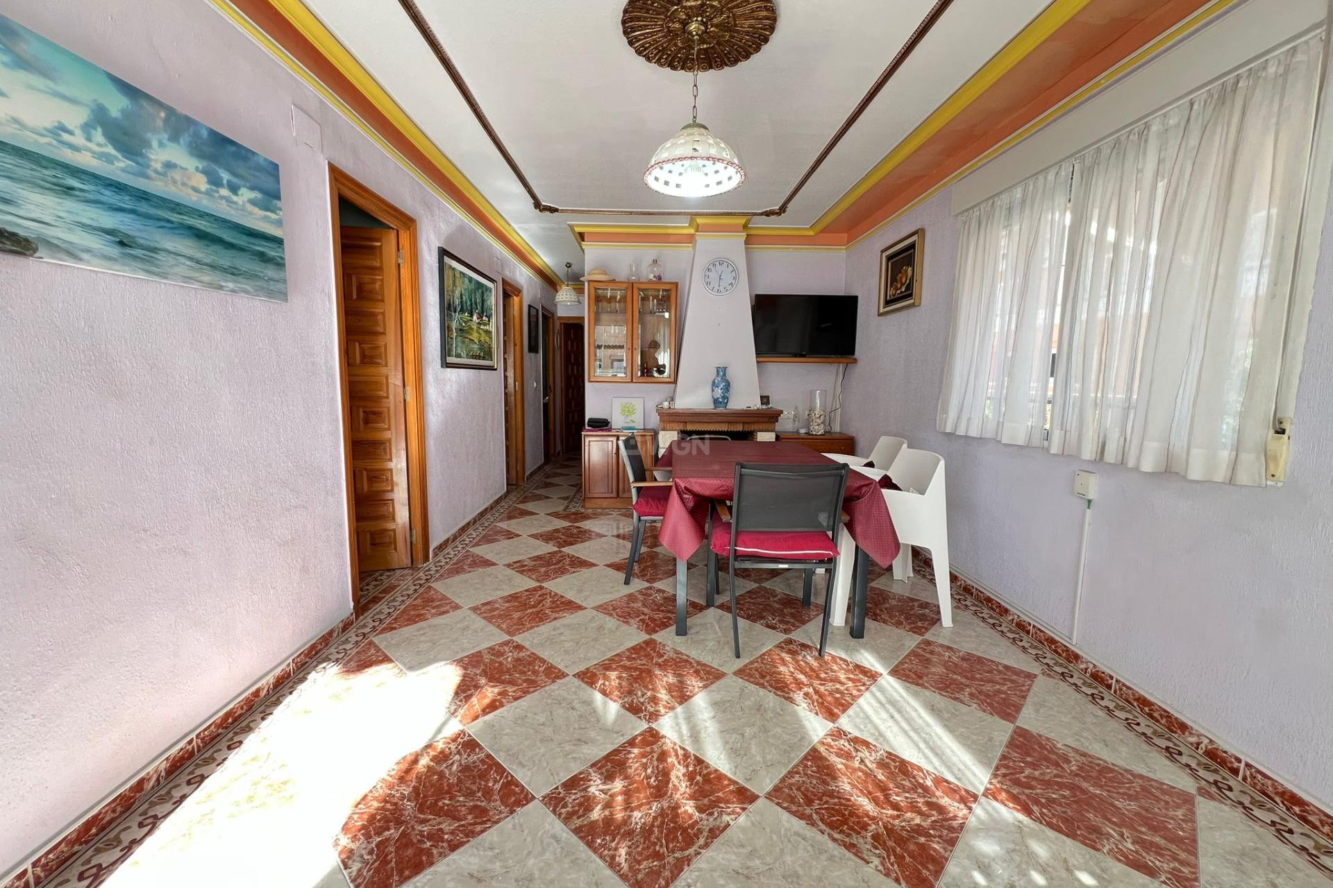 Odsprzedaż - Kamienica - Torrevieja - La Mata