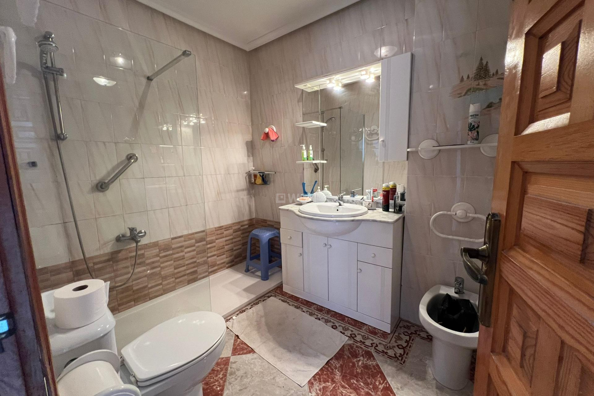 Odsprzedaż - Kamienica - Torrevieja - La Mata