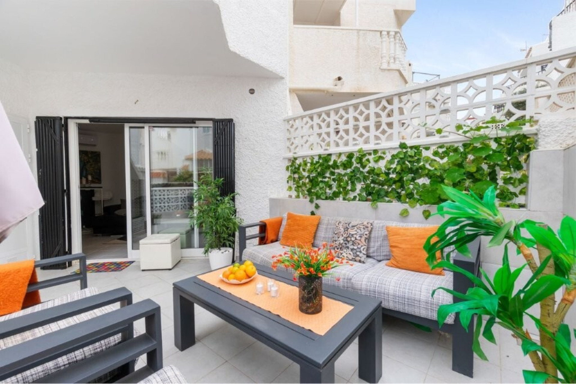 Odsprzedaż - Kamienica - Torrevieja - La Provensa