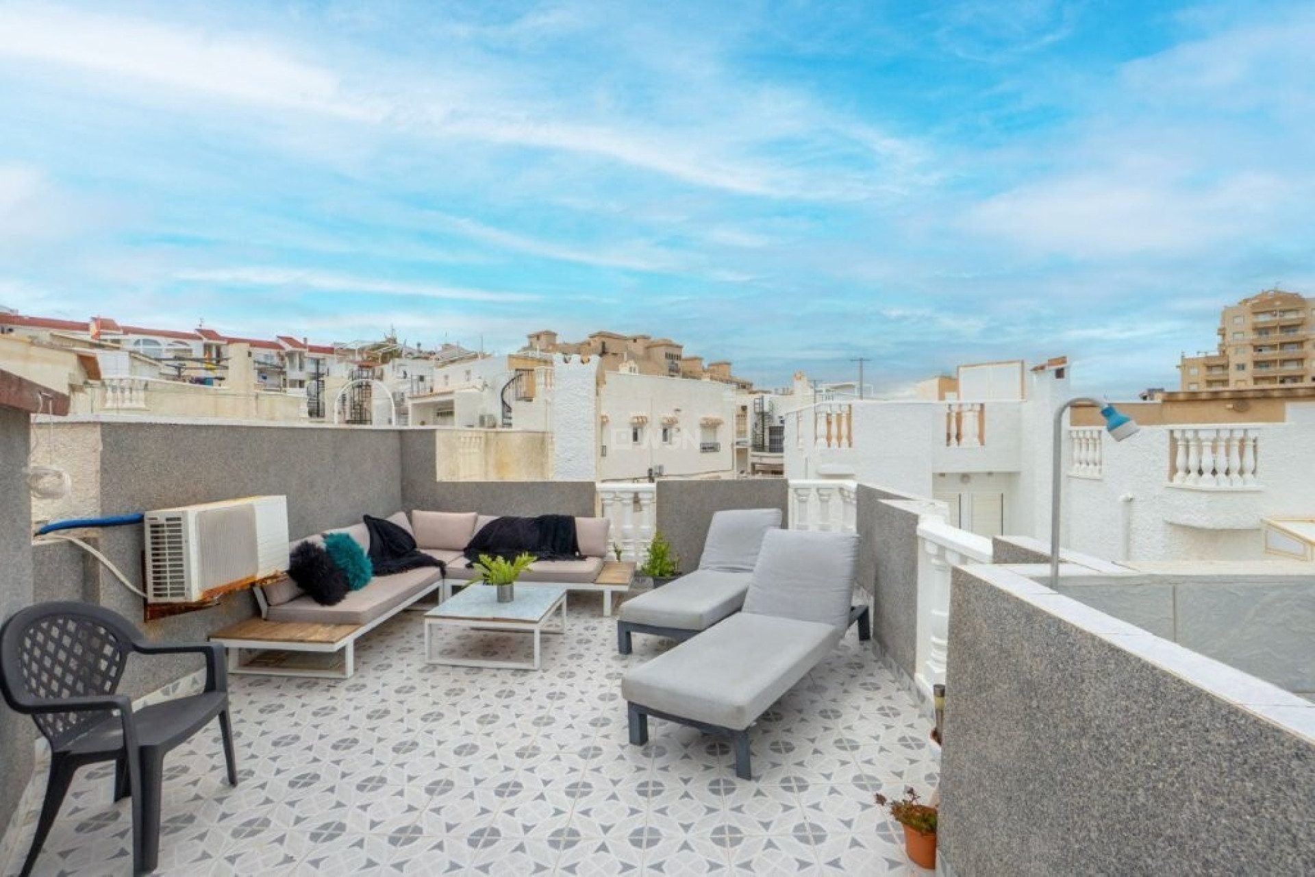 Odsprzedaż - Kamienica - Torrevieja - La Provensa