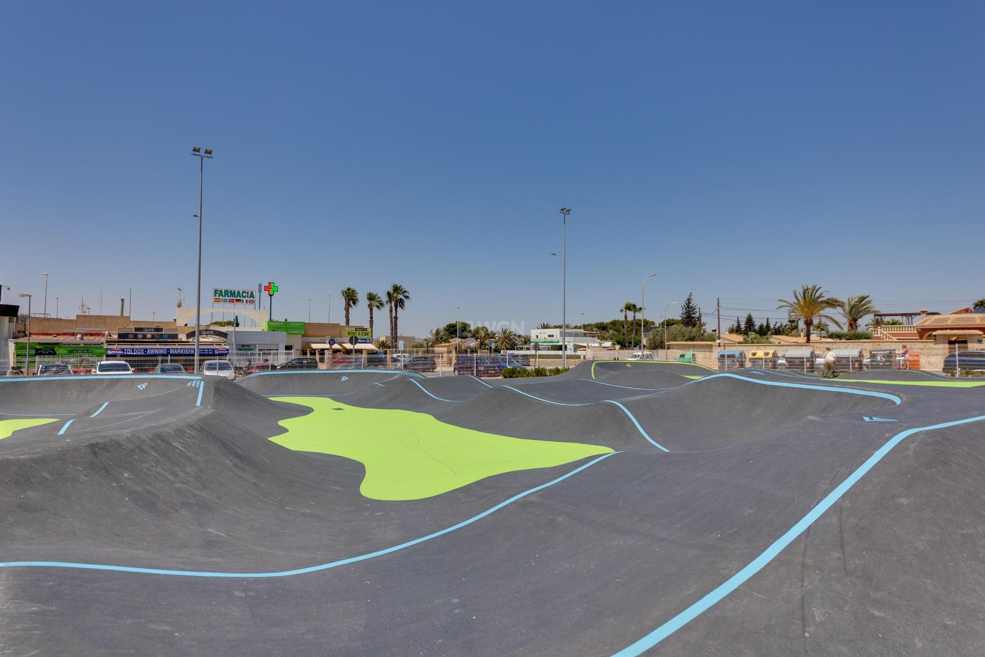 Odsprzedaż - Kamienica - Torrevieja - La Siesta - El Salado - Torreta