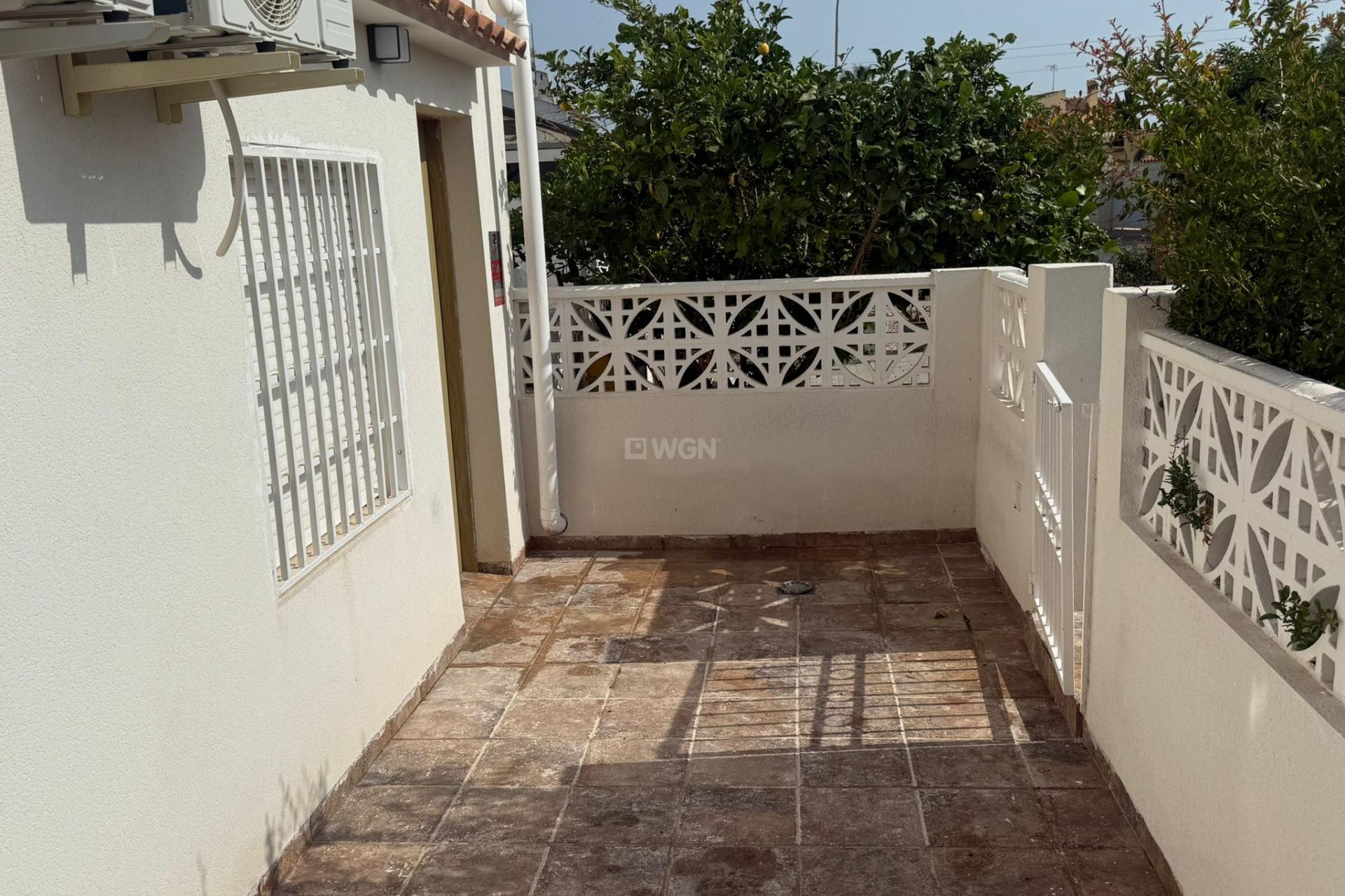 Odsprzedaż - Kamienica - Torrevieja - La Siesta - El Salado - Torreta