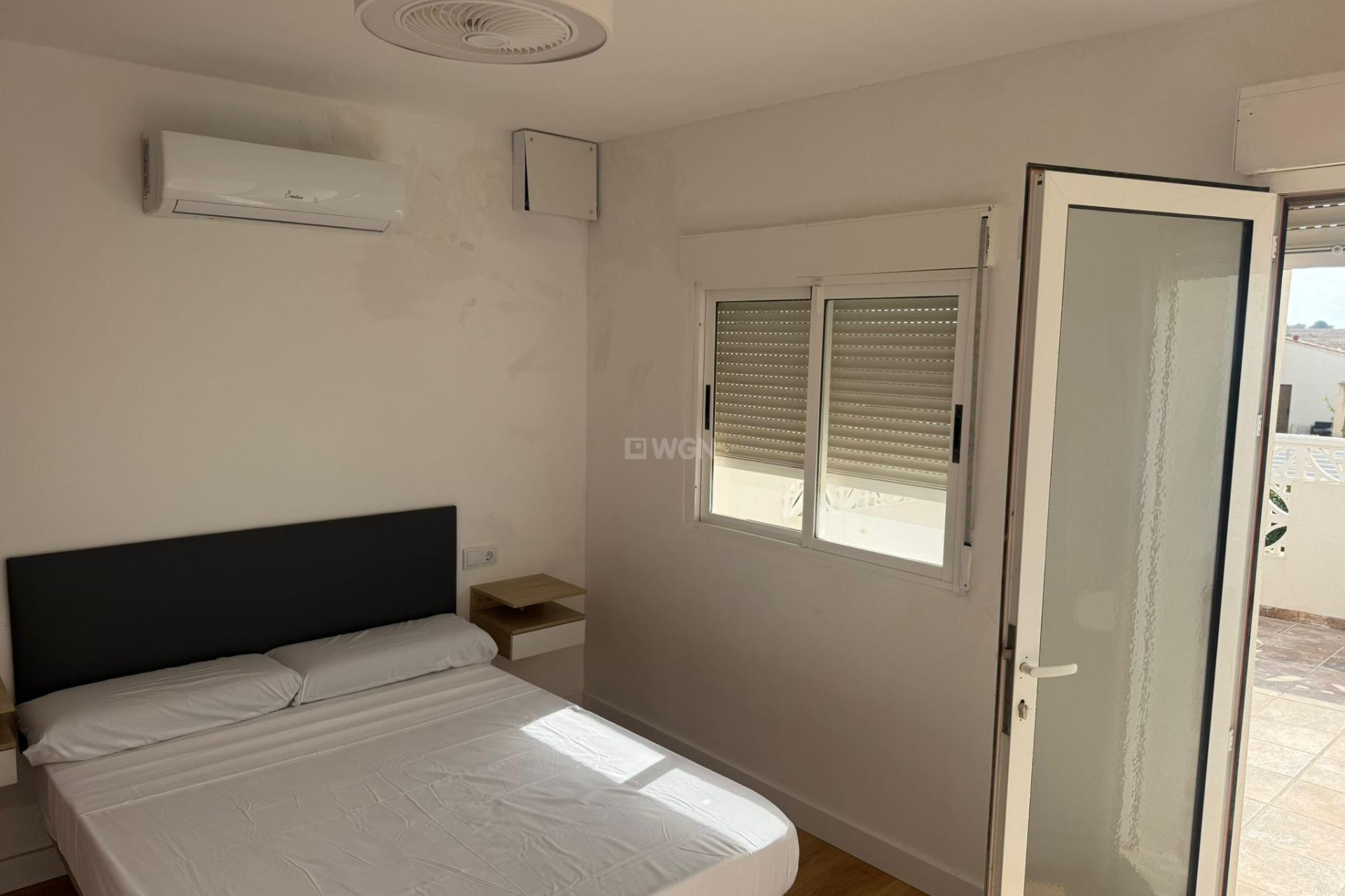 Odsprzedaż - Kamienica - Torrevieja - La Siesta - El Salado - Torreta