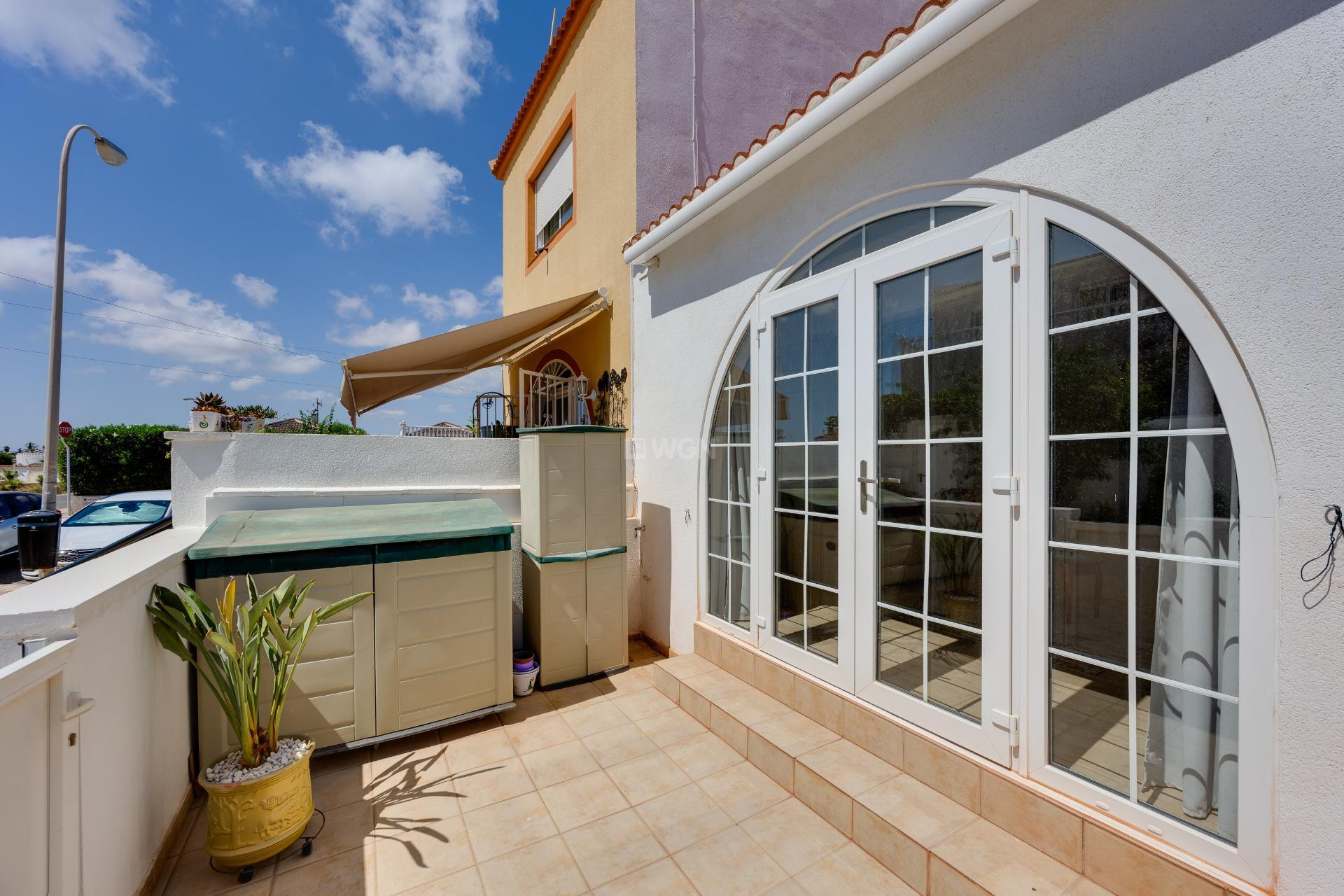 Odsprzedaż - Kamienica - Torrevieja - La Siesta - El Salado - Torreta