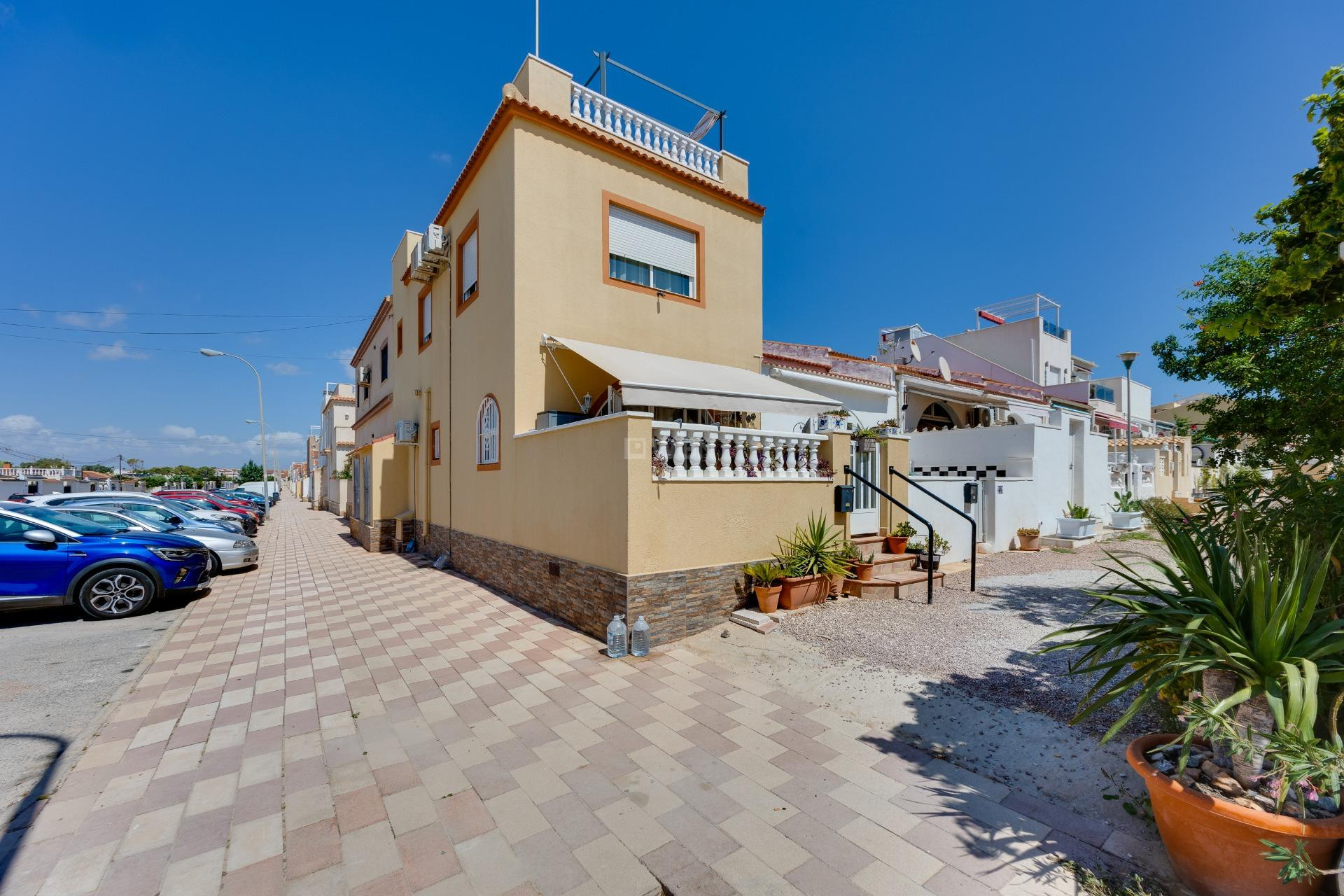 Odsprzedaż - Kamienica - Torrevieja - La Siesta - El Salado - Torreta