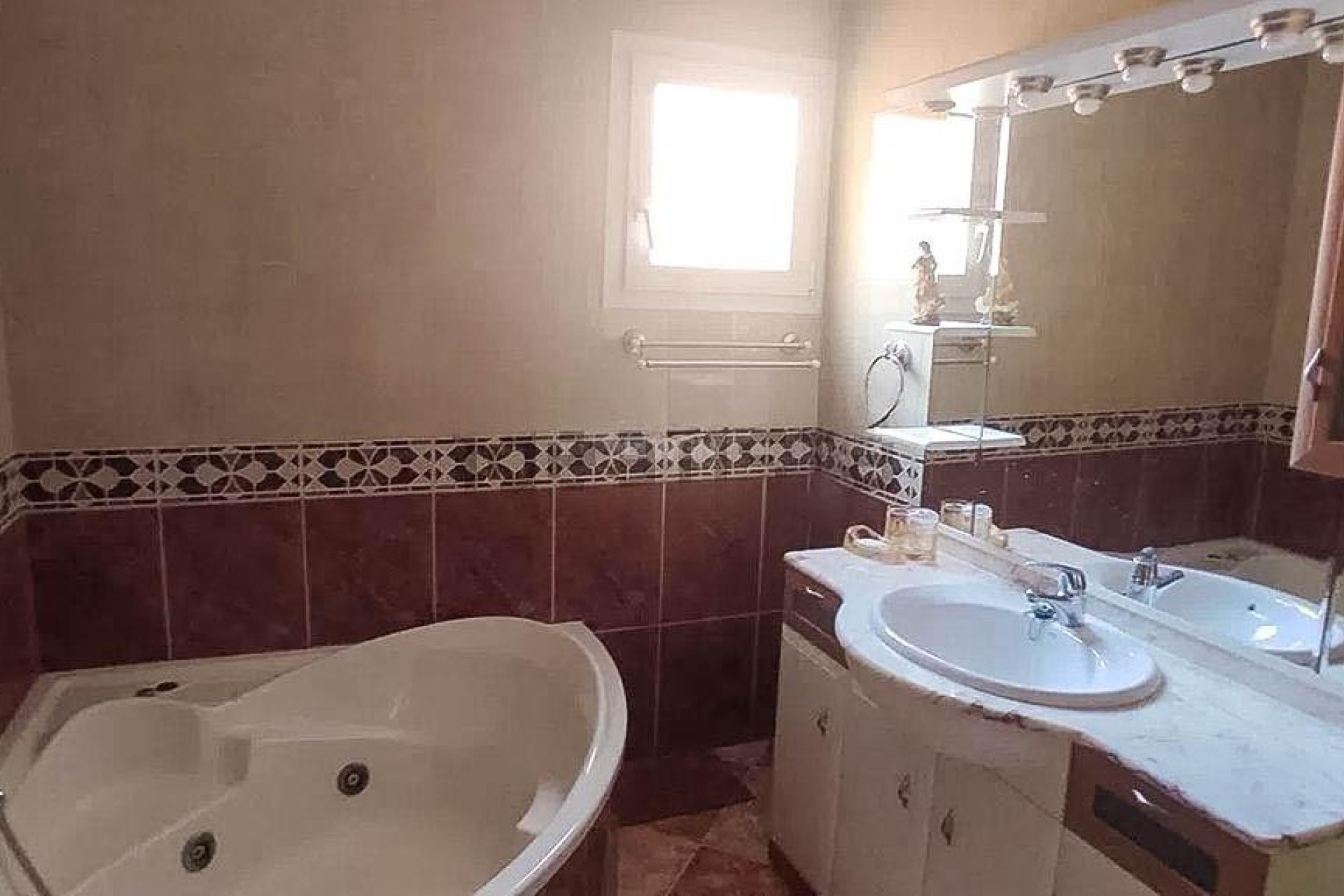 Odsprzedaż - Kamienica - Torrevieja - Los Altos