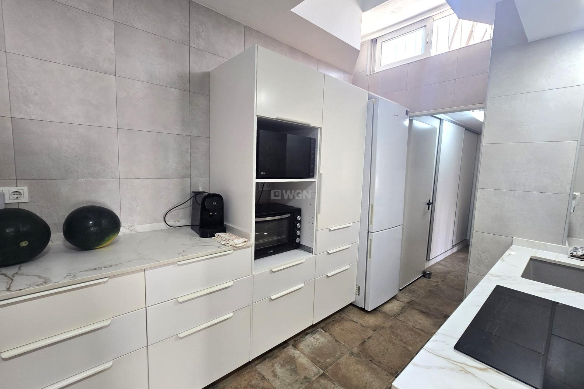 Odsprzedaż - Kamienica - Torrevieja - Los Altos