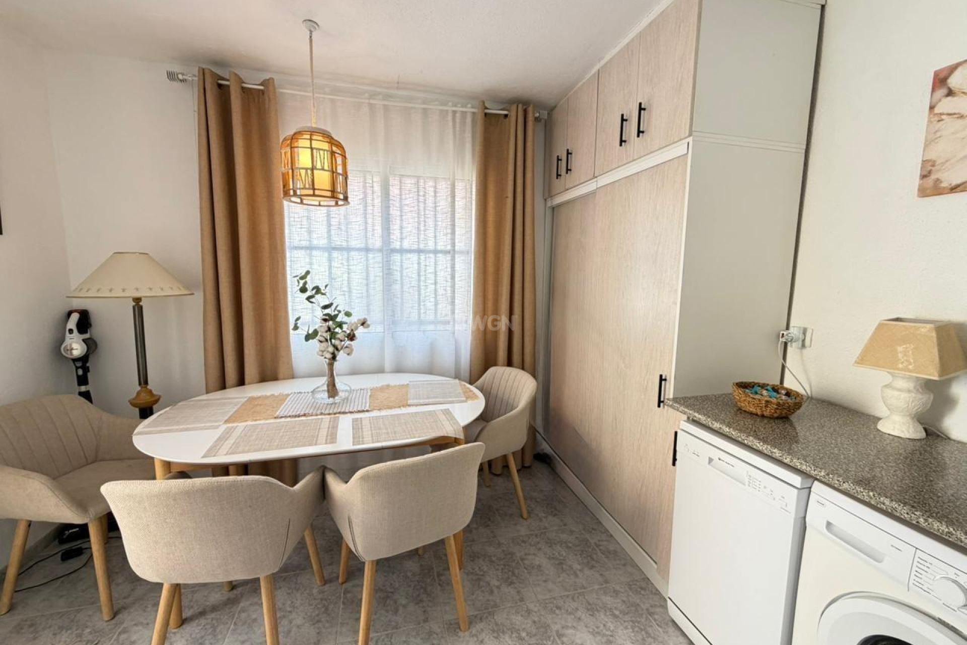 Odsprzedaż - Kamienica - Torrevieja - Los Frutales