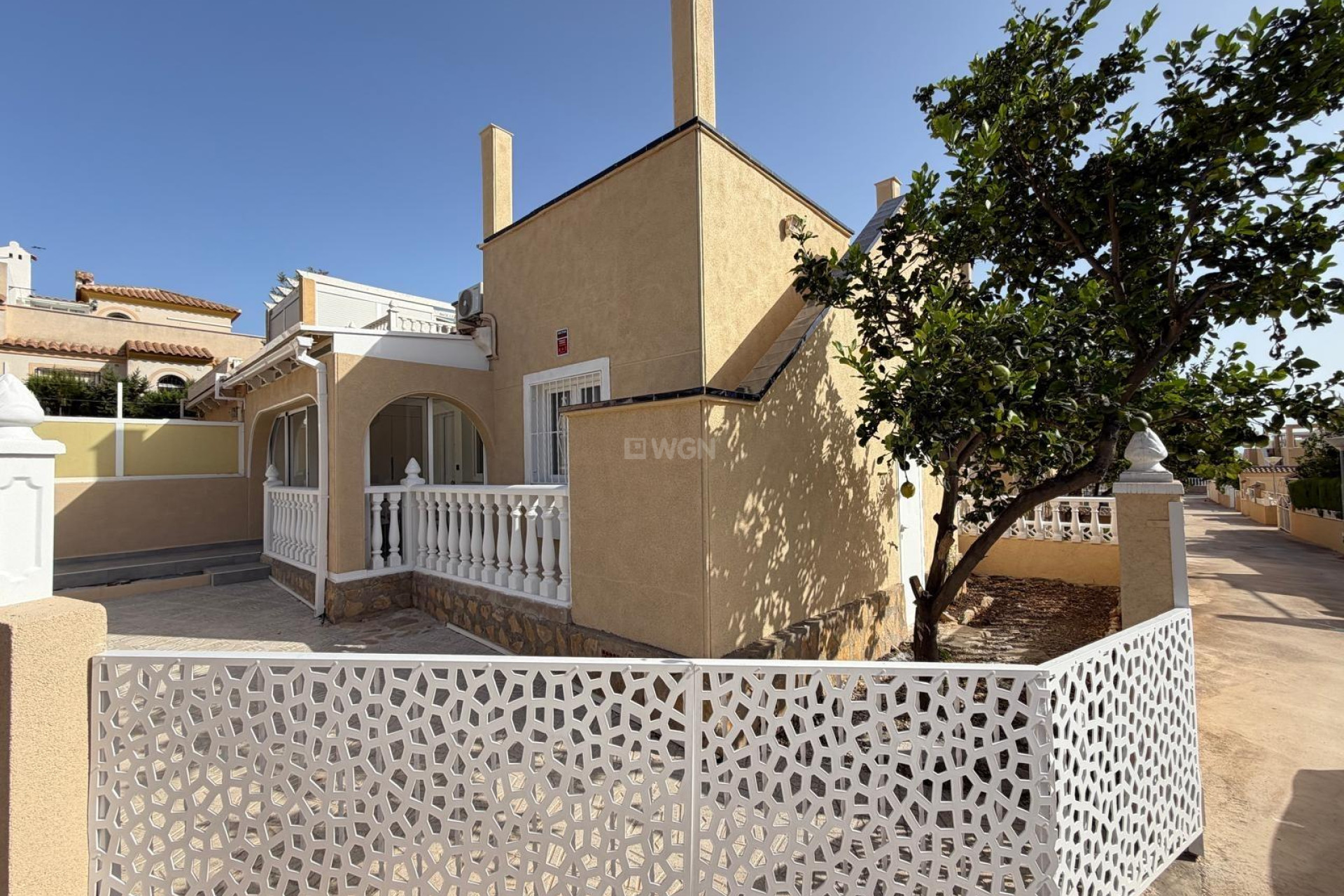 Odsprzedaż - Kamienica - Torrevieja - Miramar - Torre Del Moro