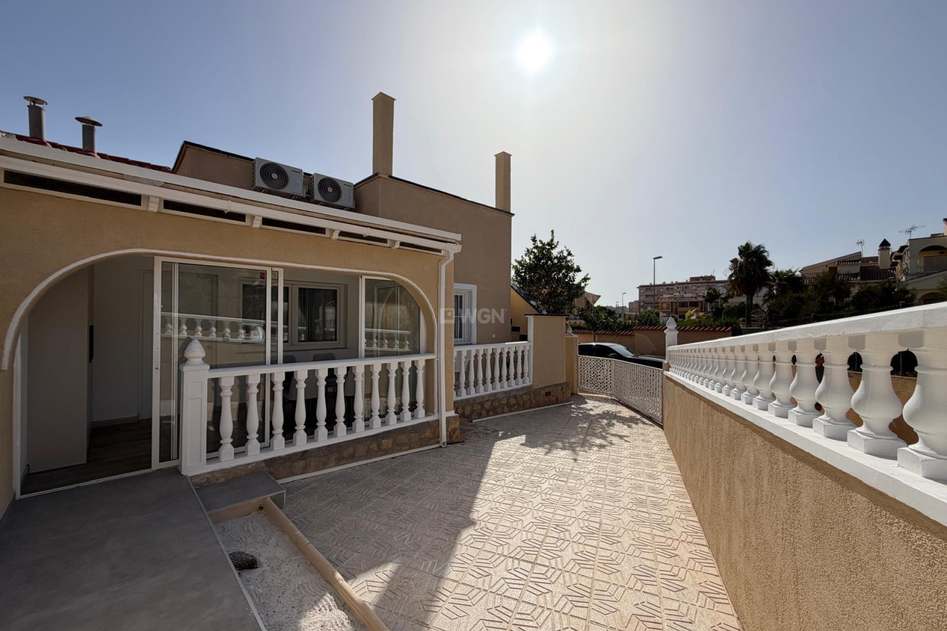 Odsprzedaż - Kamienica - Torrevieja - Miramar - Torre Del Moro