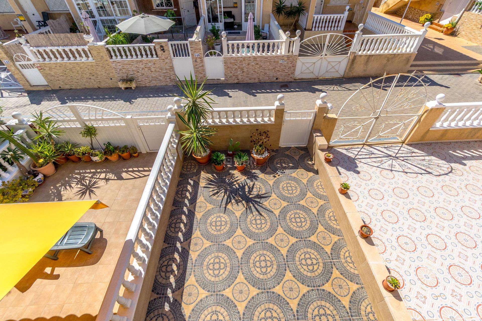 Odsprzedaż - Kamienica - Torrevieja - Nueva Torrevieja