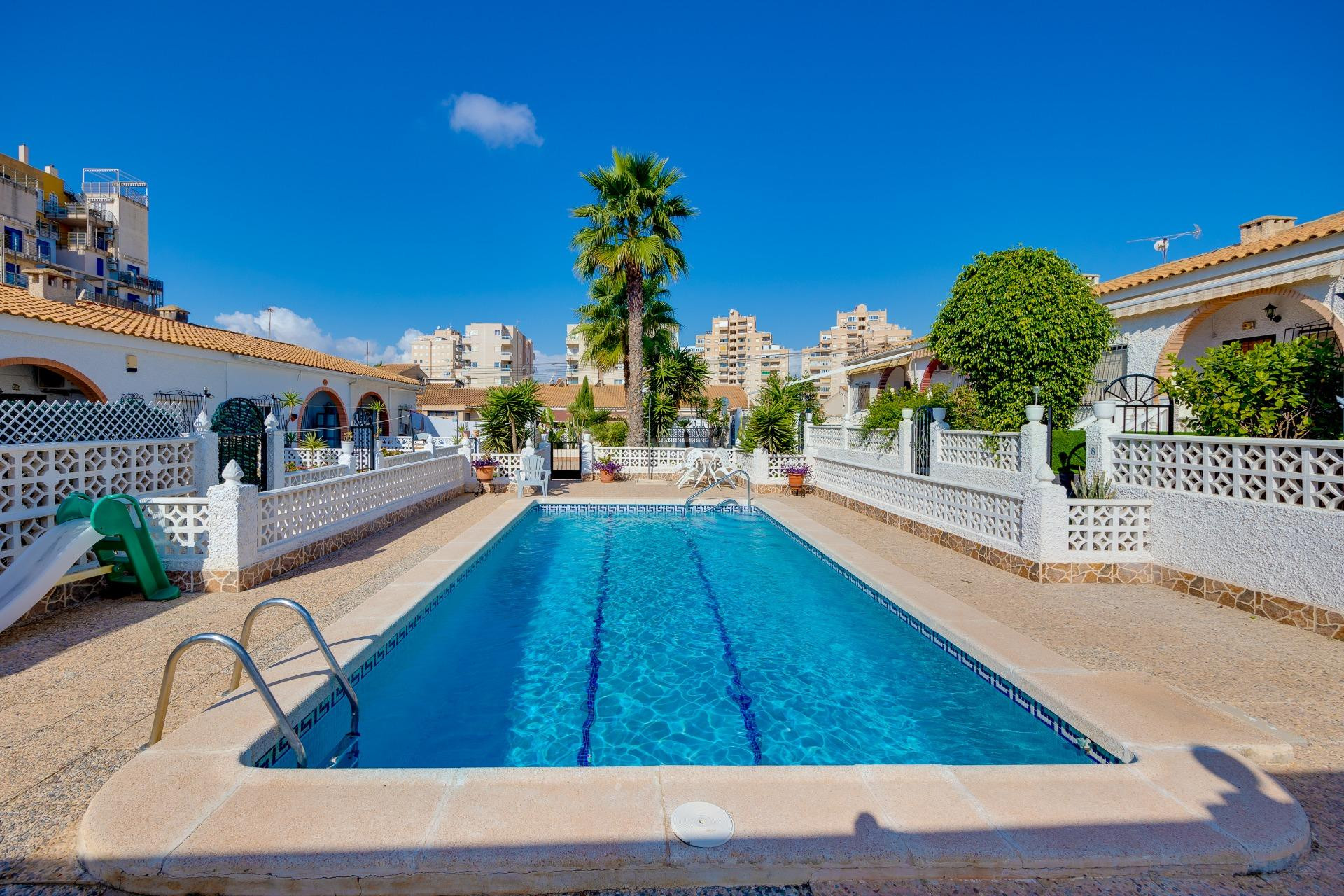 Odsprzedaż - Kamienica - Torrevieja - Nueva Torrevieja