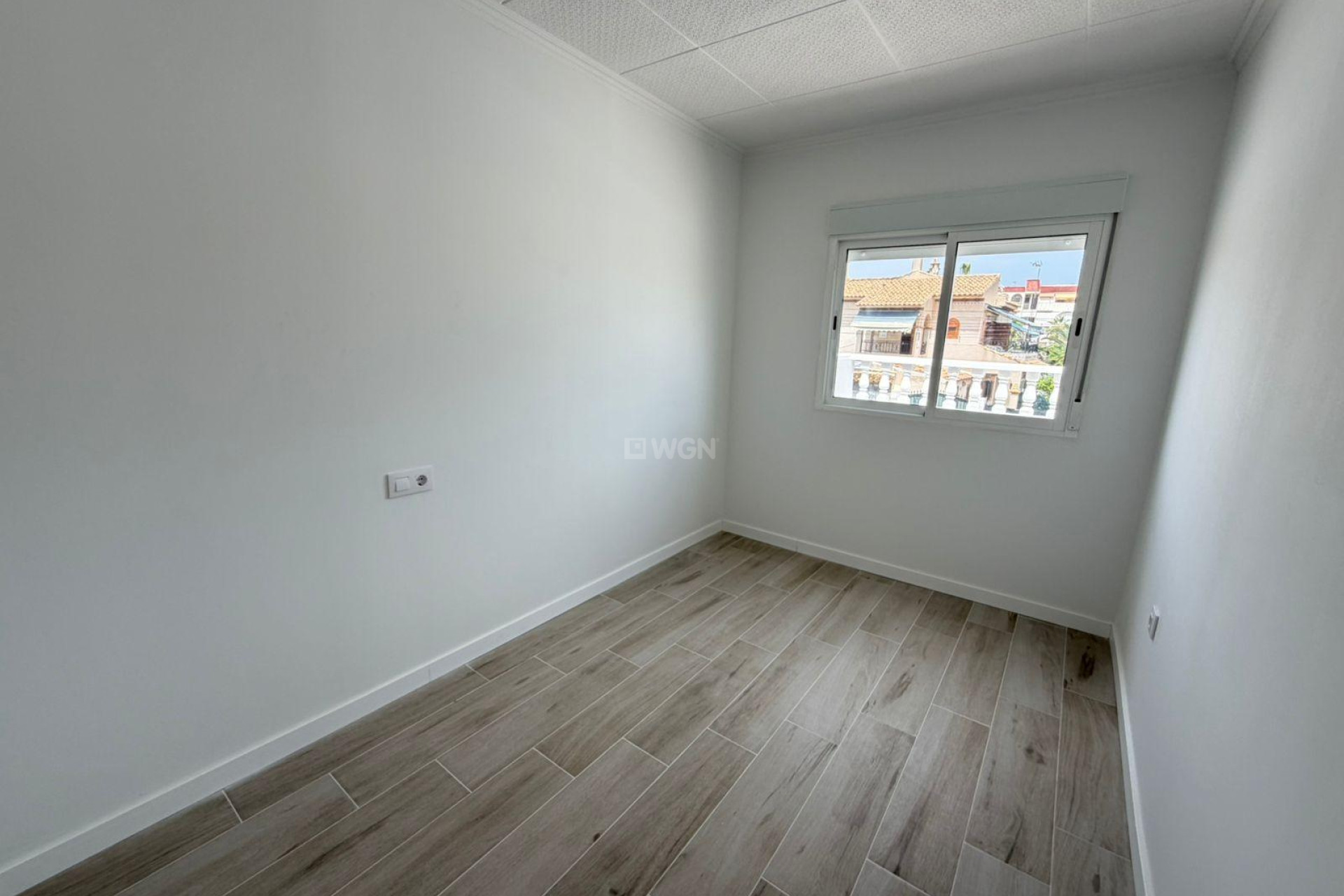 Odsprzedaż - Kamienica - Torrevieja - Sector 25