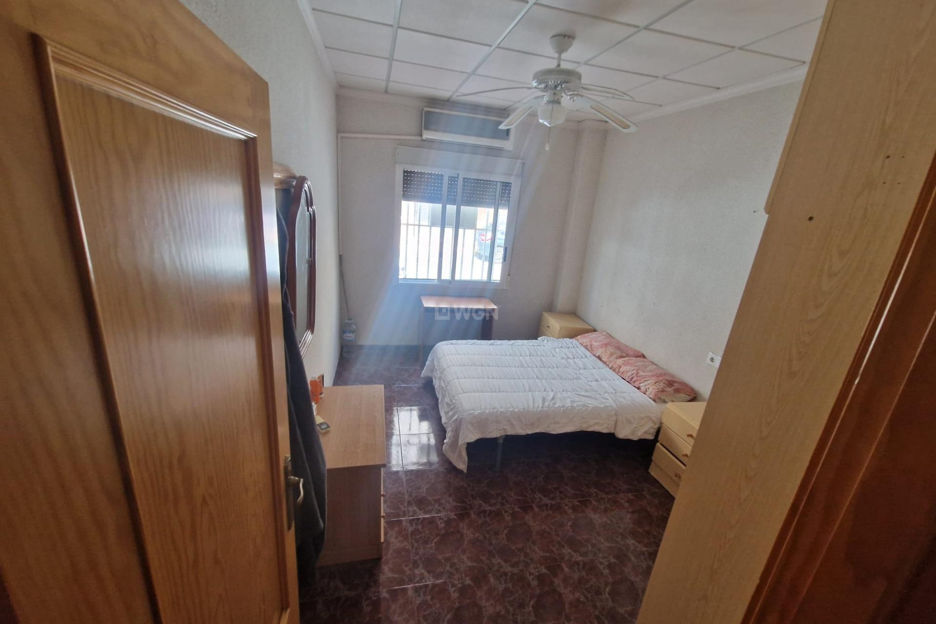 Odsprzedaż - Kamienica - Torrevieja