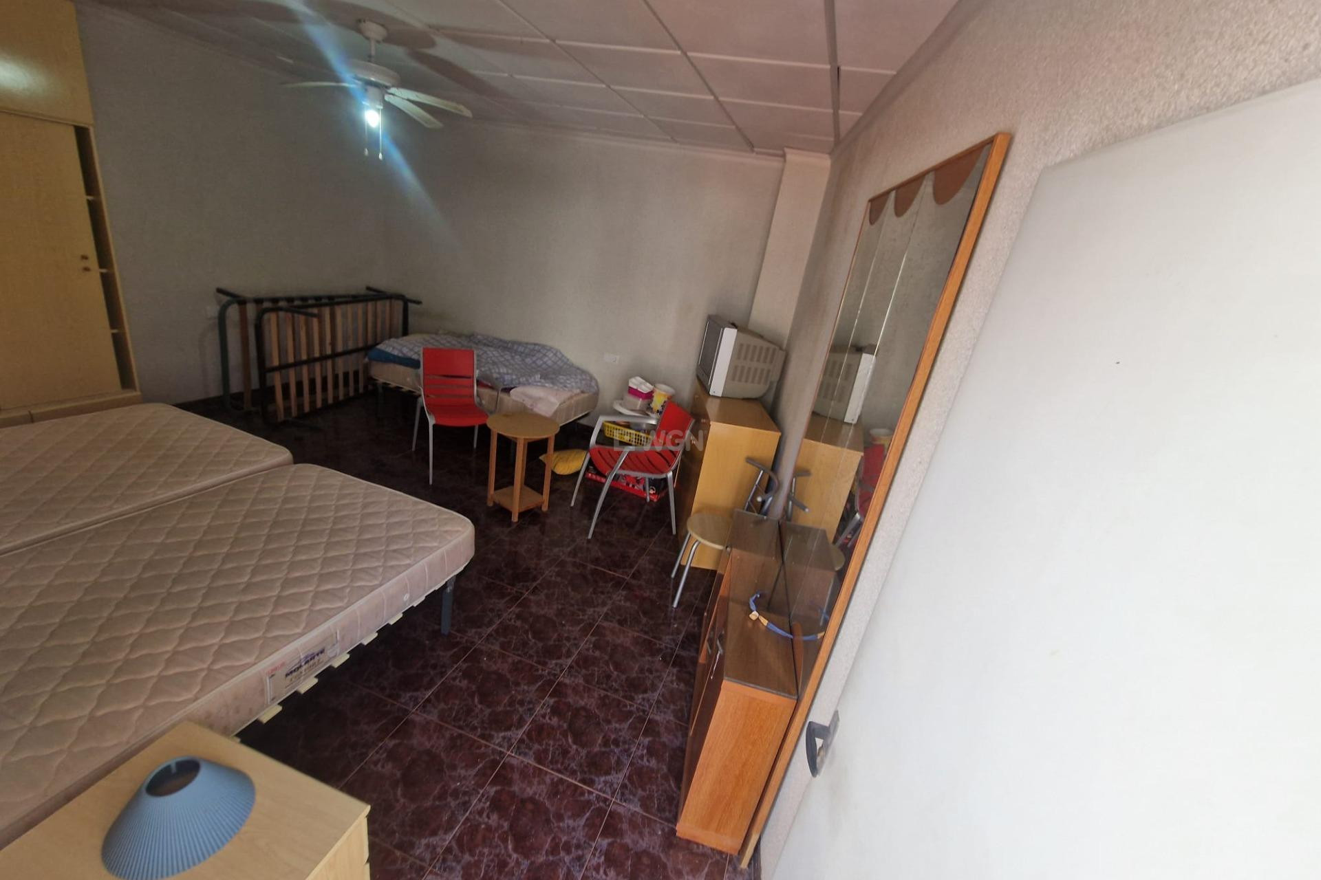 Odsprzedaż - Kamienica - Torrevieja